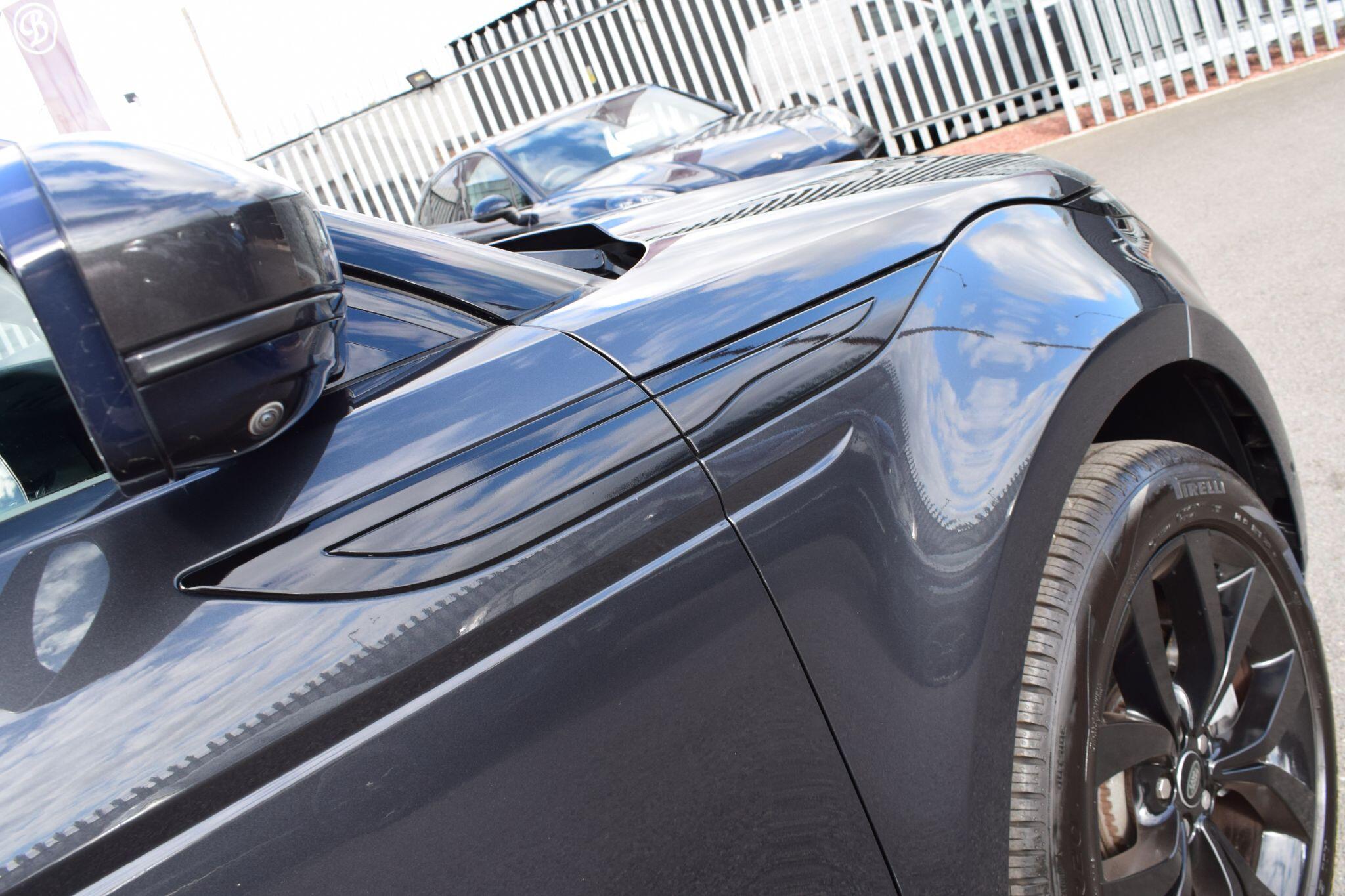 Land Rover Range Rover Evoque view 37