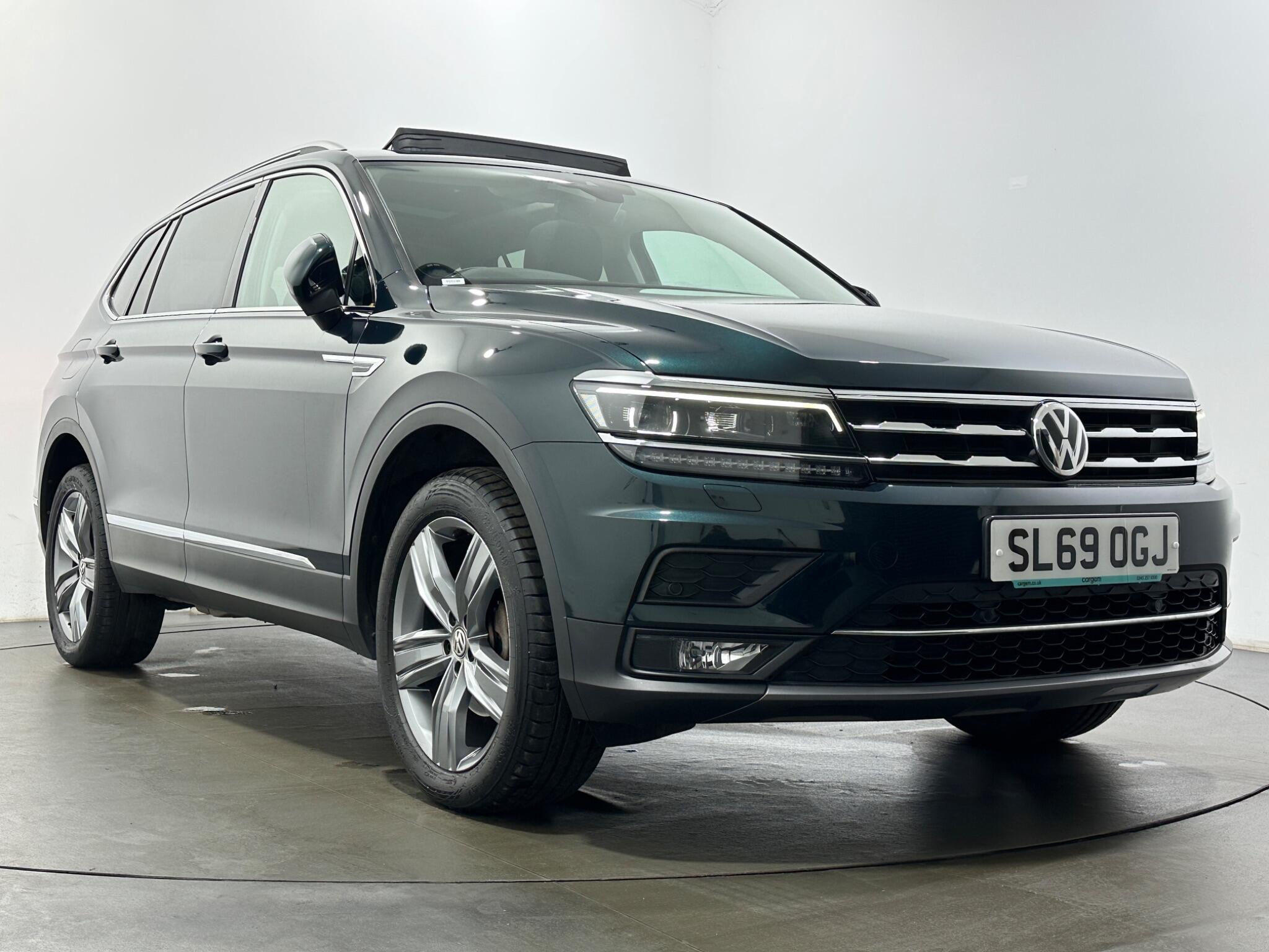 Volkswagen Tiguan Allspace view 55