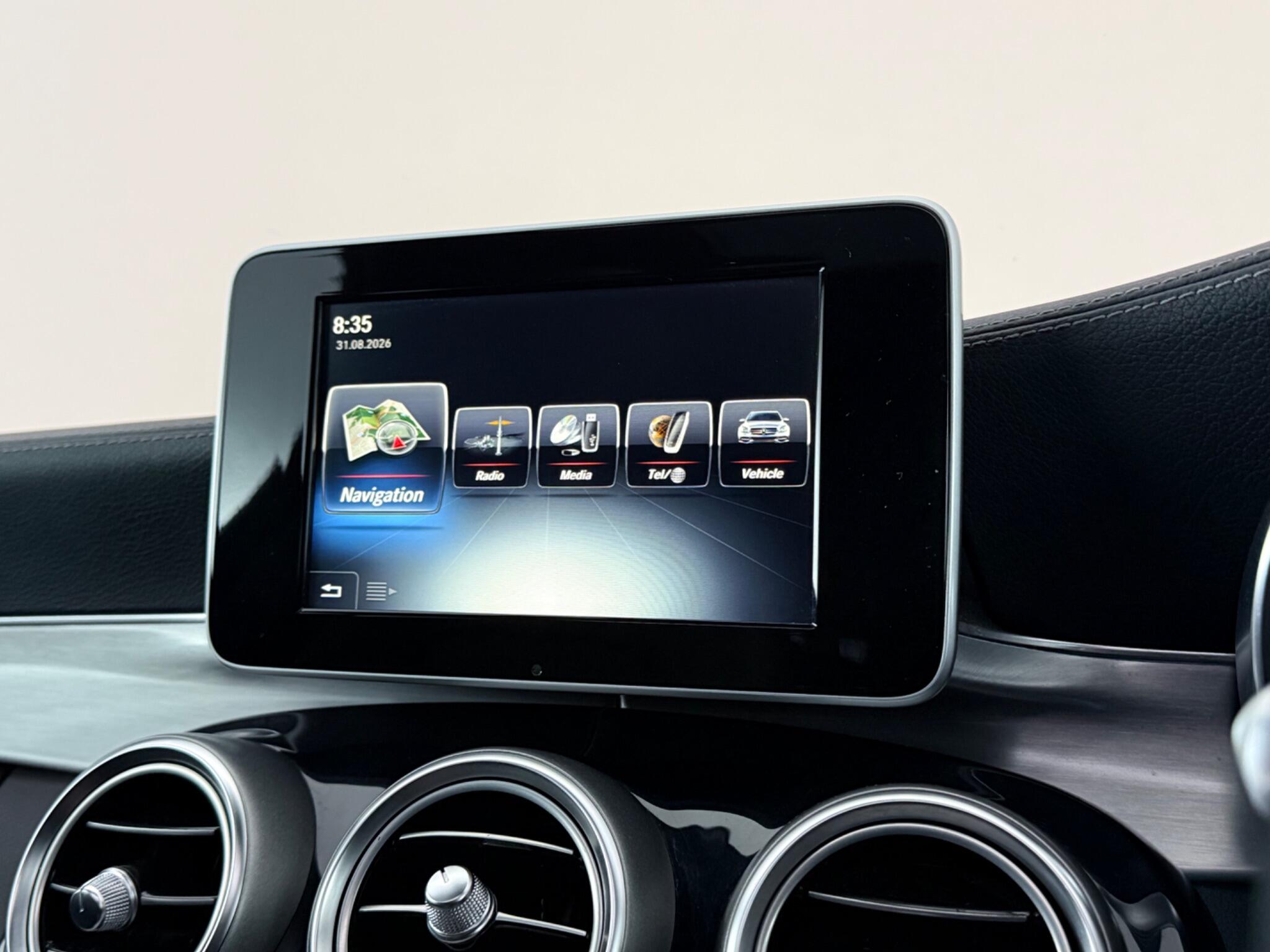 Mercedes-Benz C-Class view 21