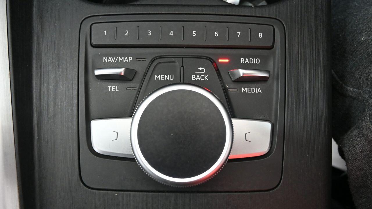 Audi S4 Avant view 35