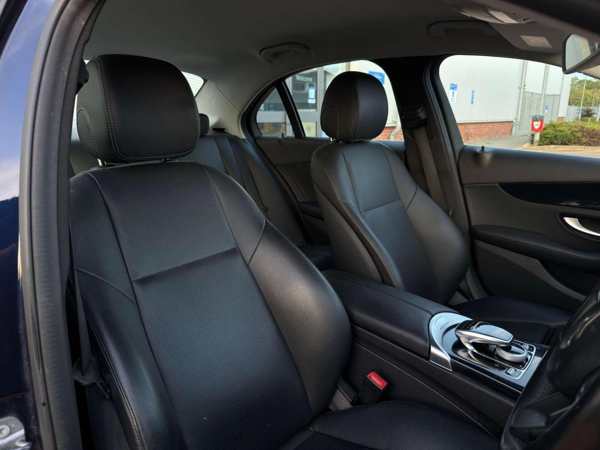 Mercedes-Benz C Class view 13