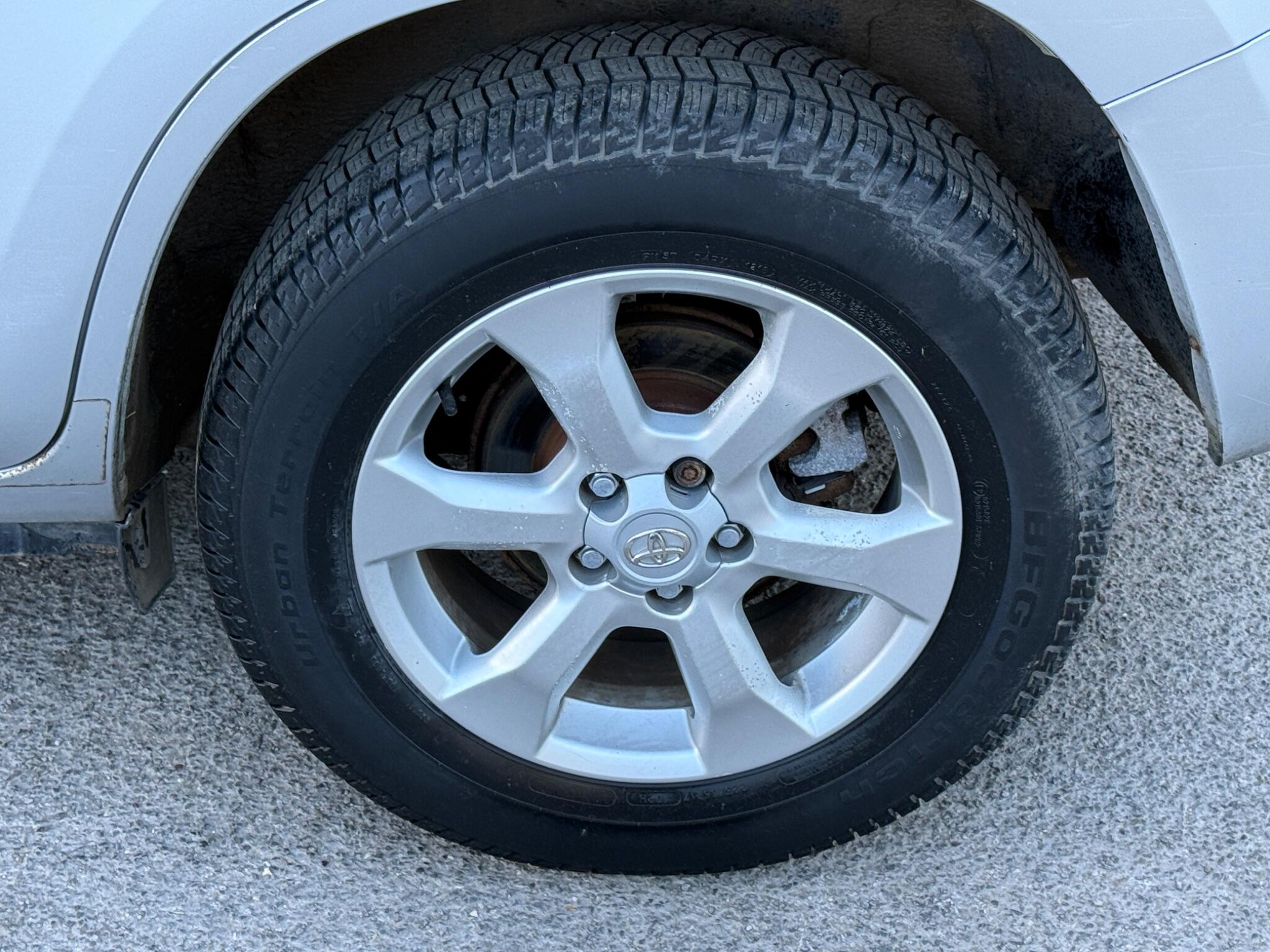 Toyota RAV4 - Image 29