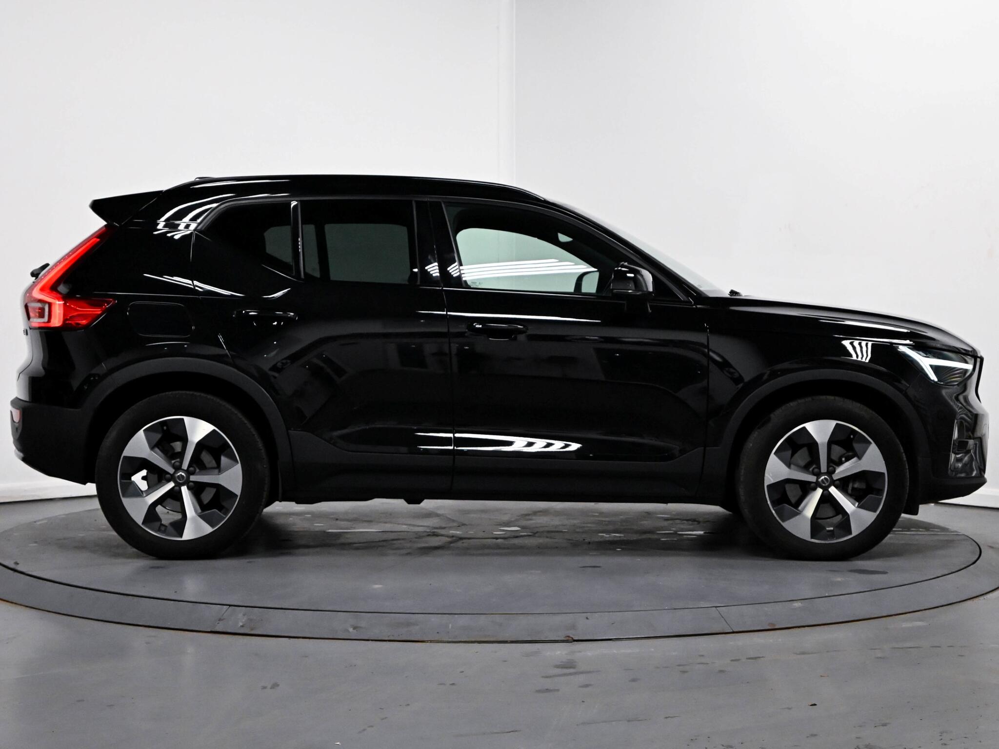 Volvo XC40 view 19