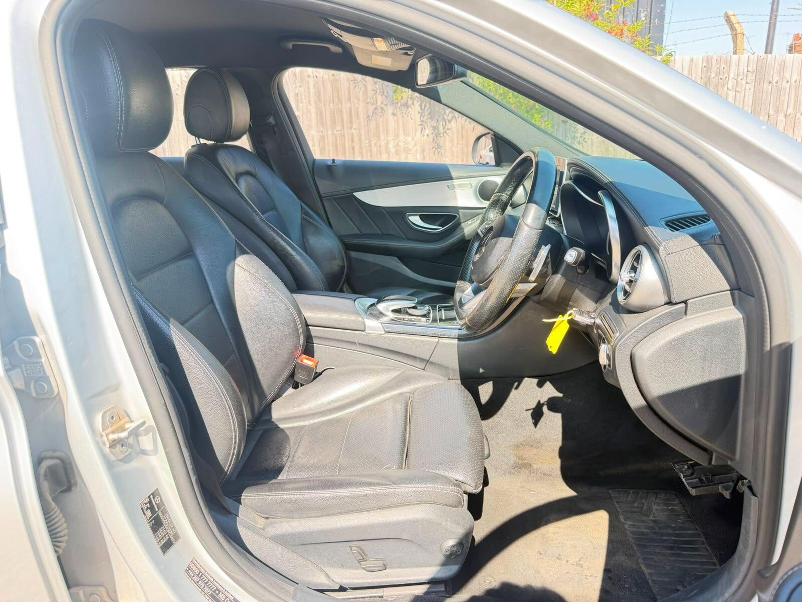 Mercedes-Benz C-Class view 8