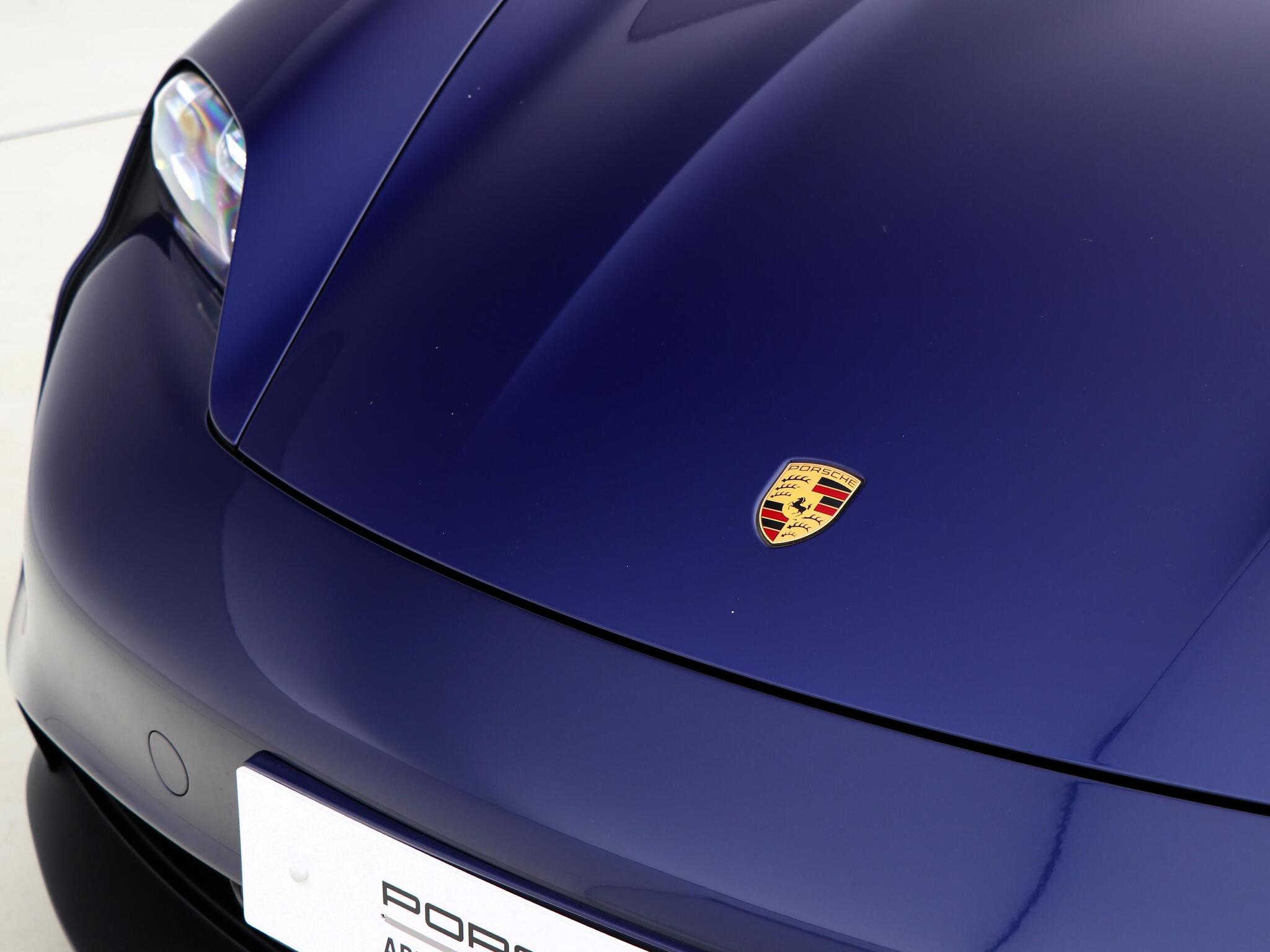 Porsche Taycan view 21