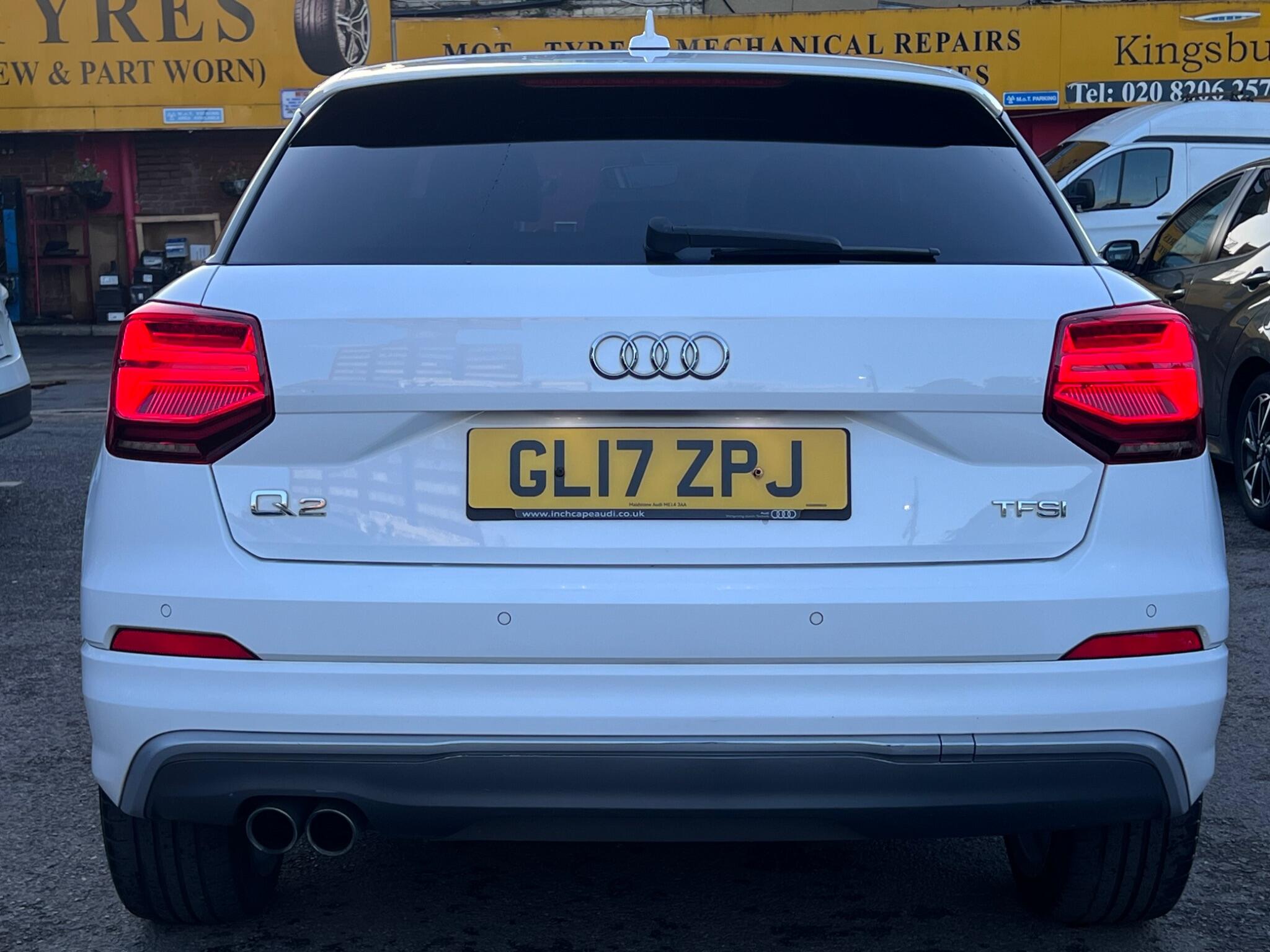 Audi Q2 view 12