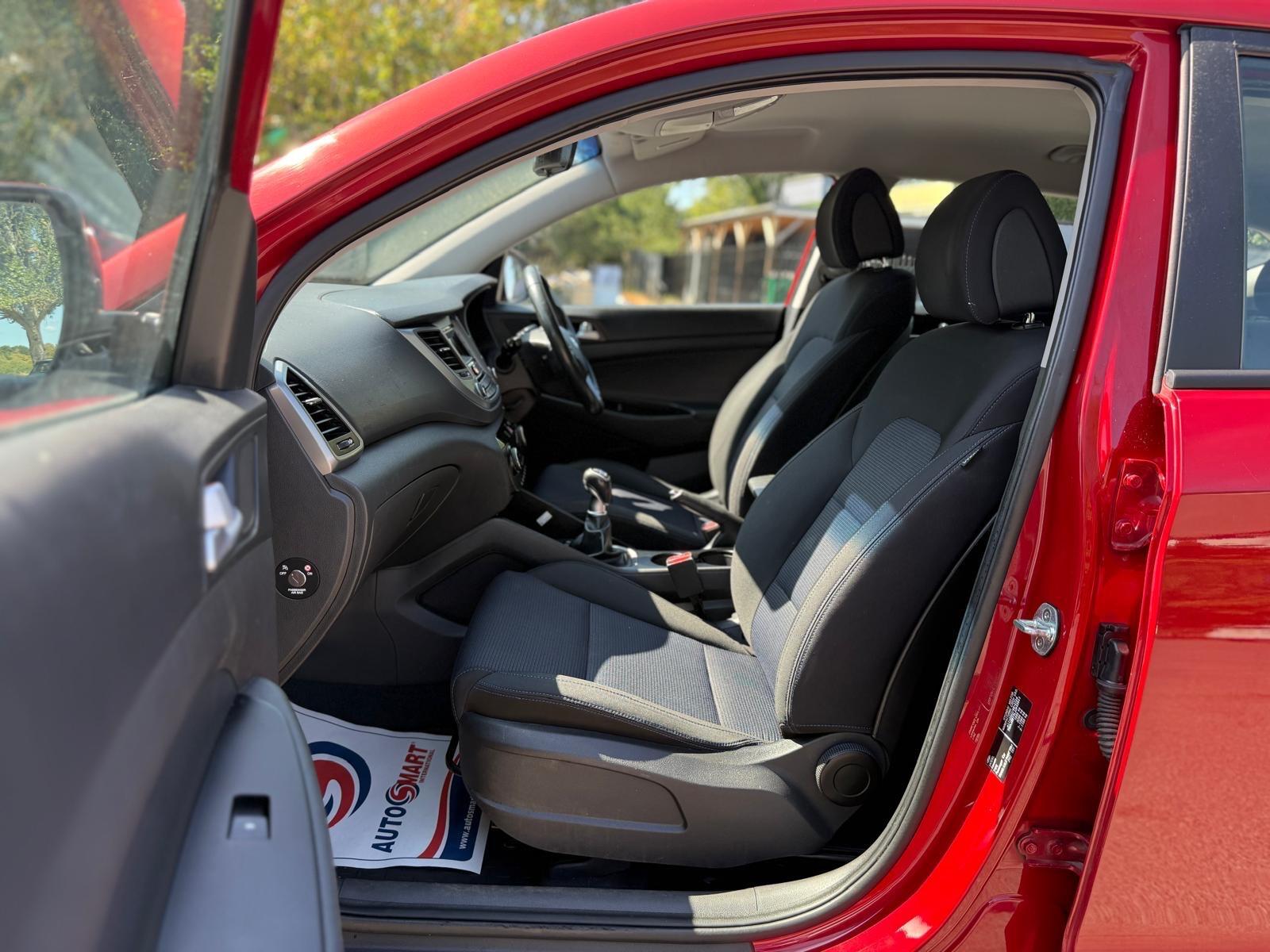 Hyundai Tucson view 32