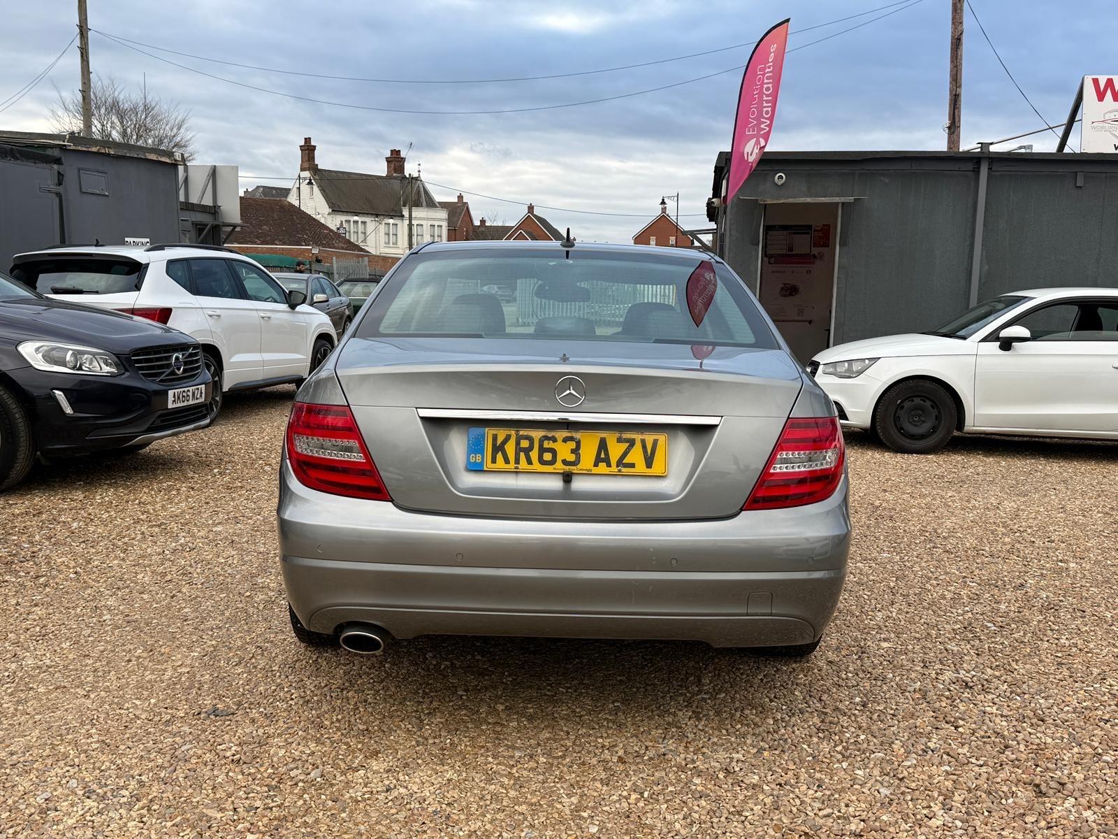 Mercedes-Benz C Class view 21