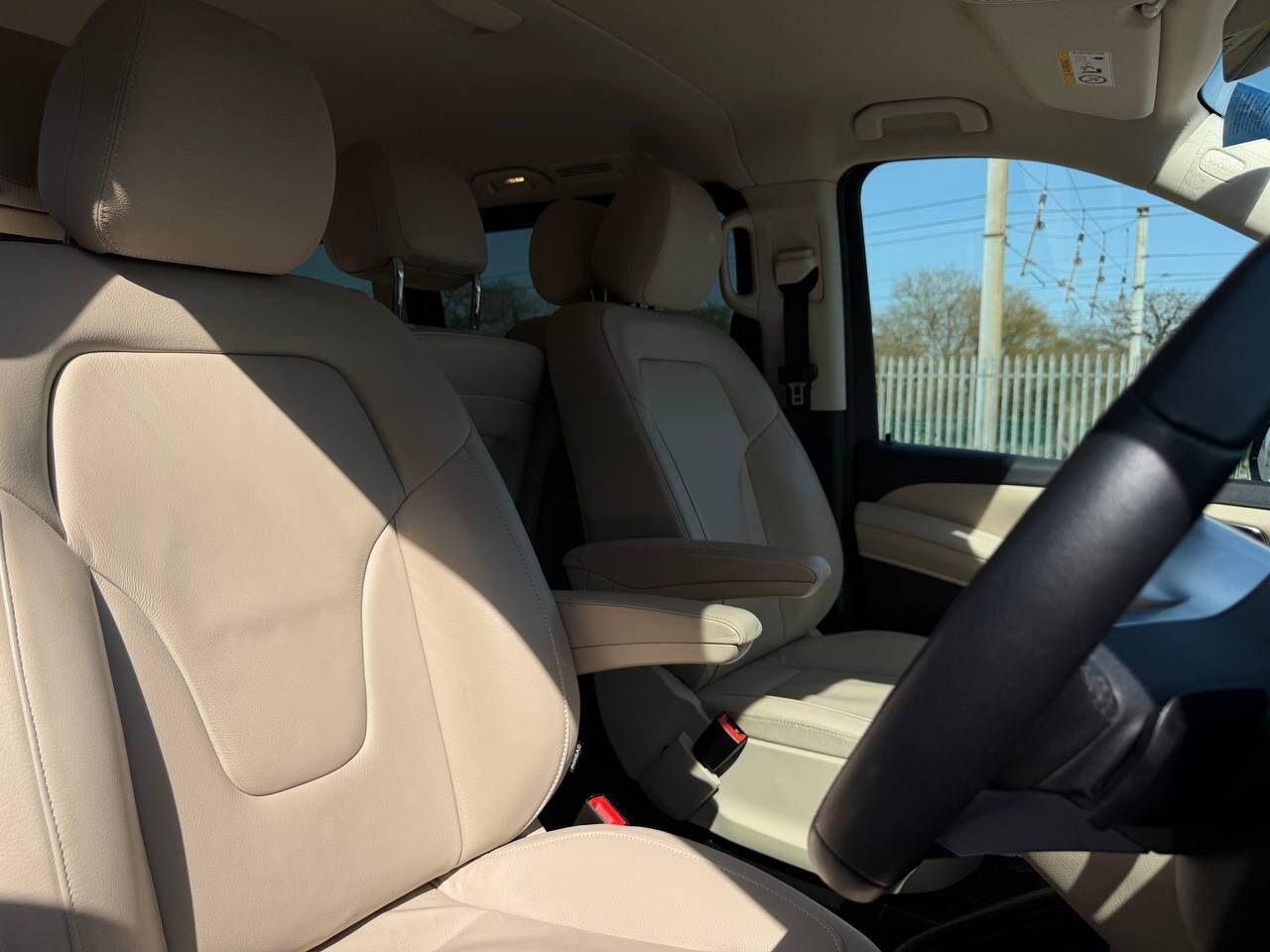 Mercedes-Benz V Class view 10
