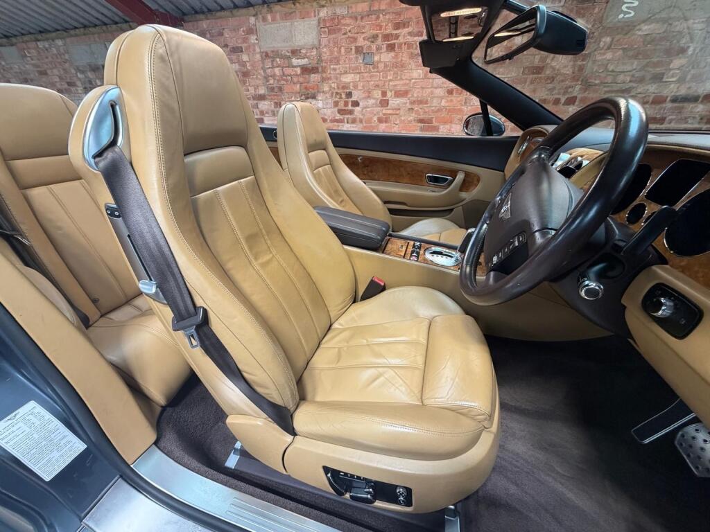 Bentley Continental view 23