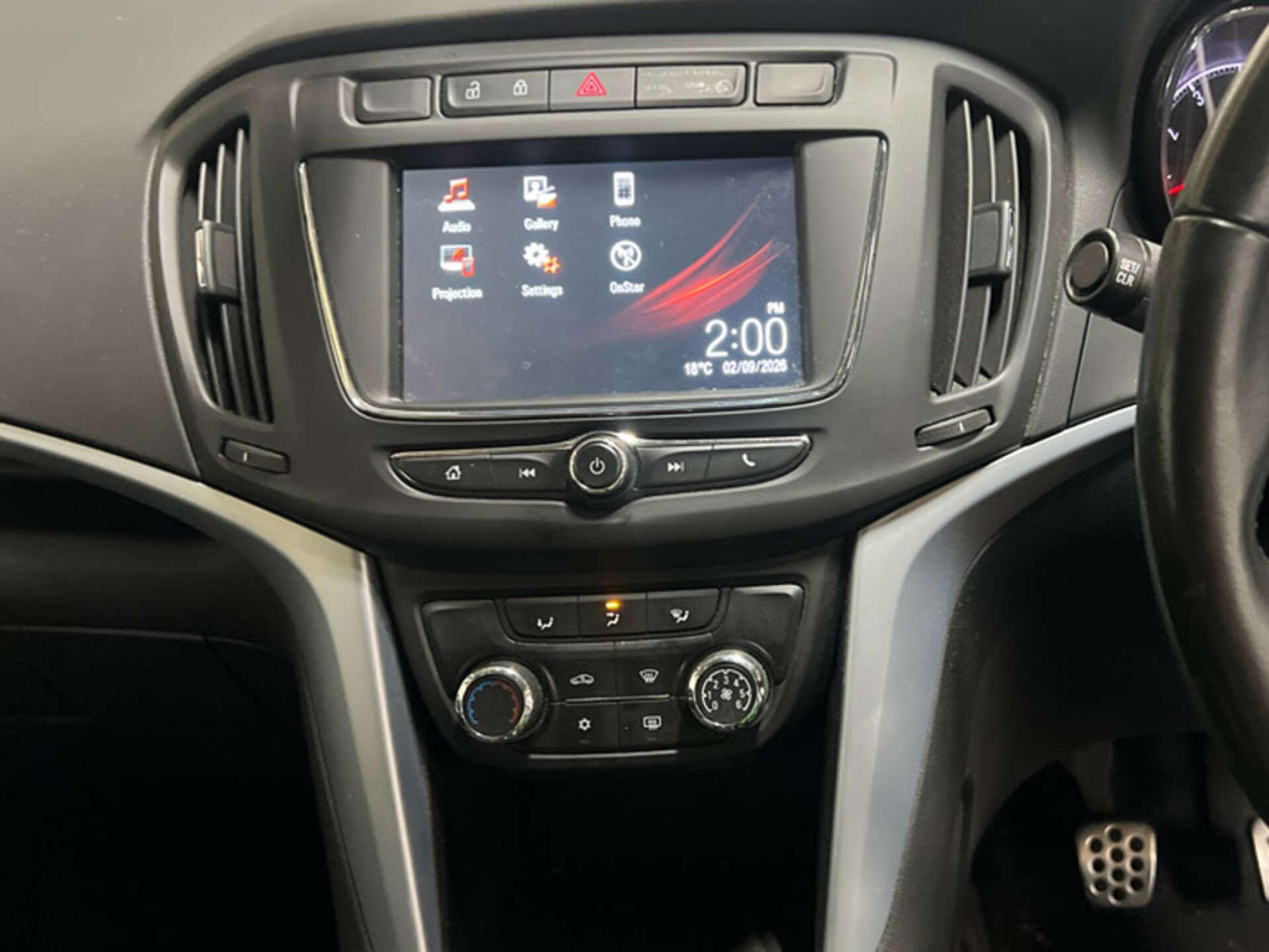 Vauxhall Zafira Tourer view 2