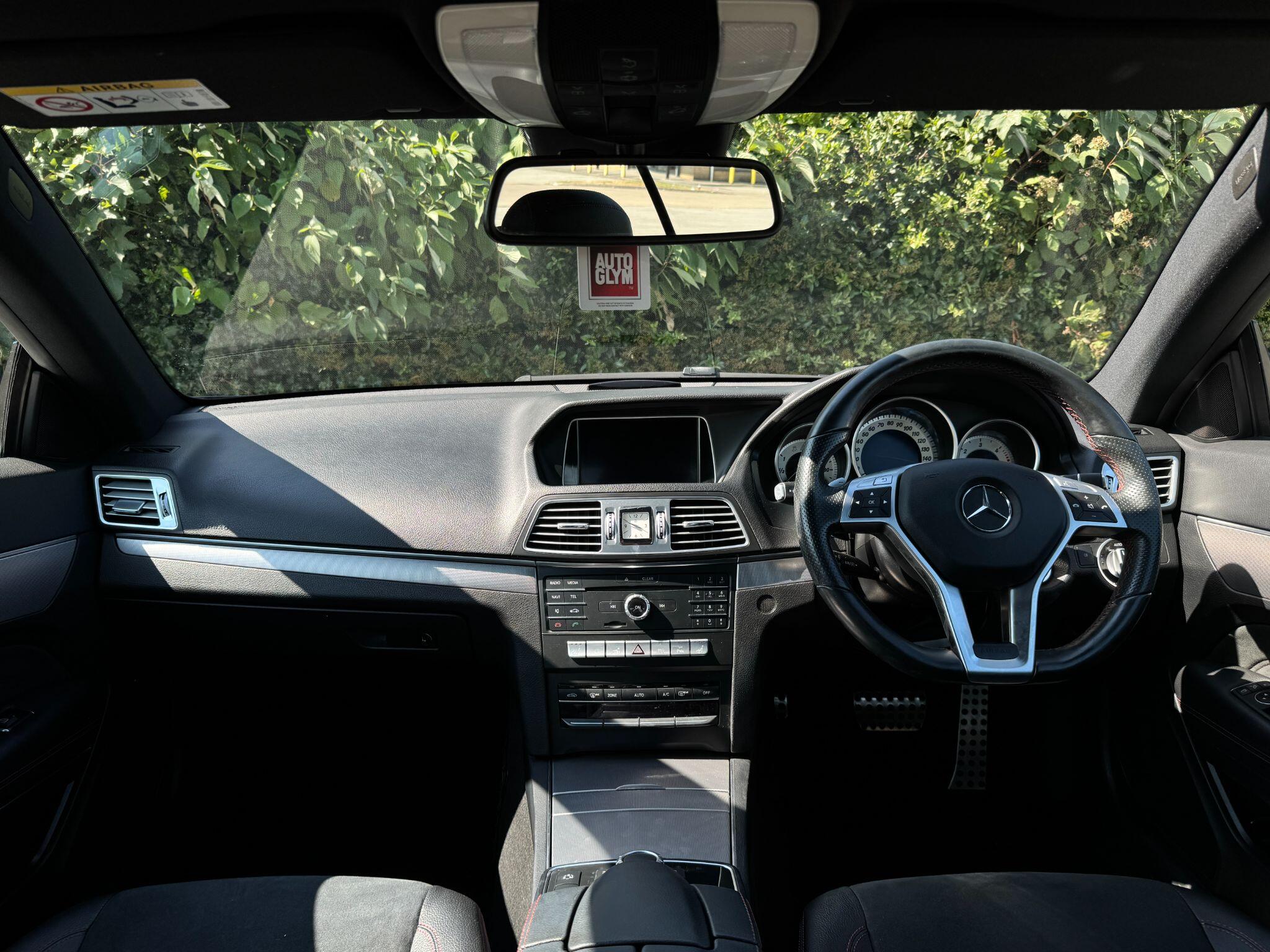 Mercedes-Benz E Class view 17