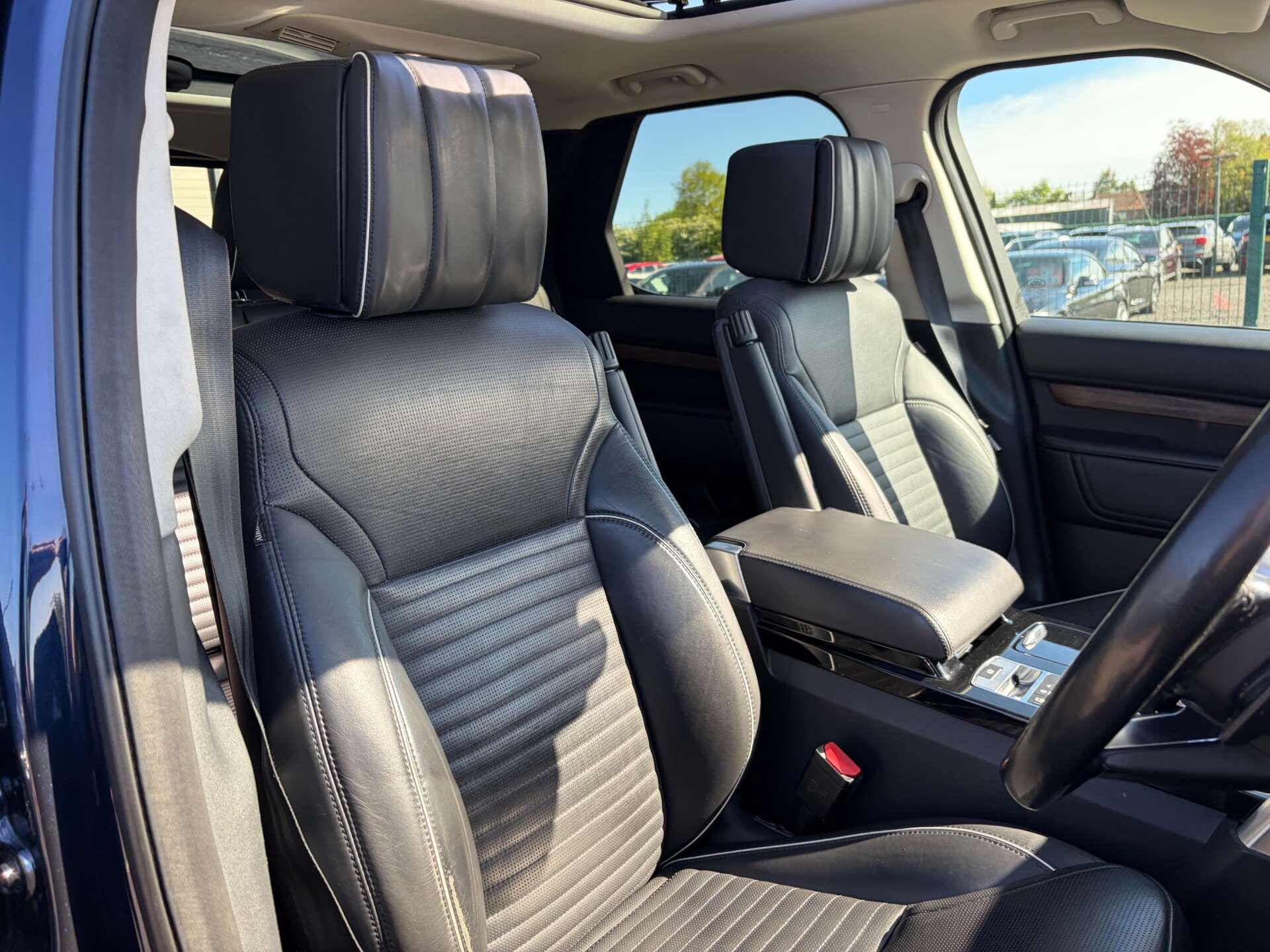 Land Rover Discovery 3 view 44