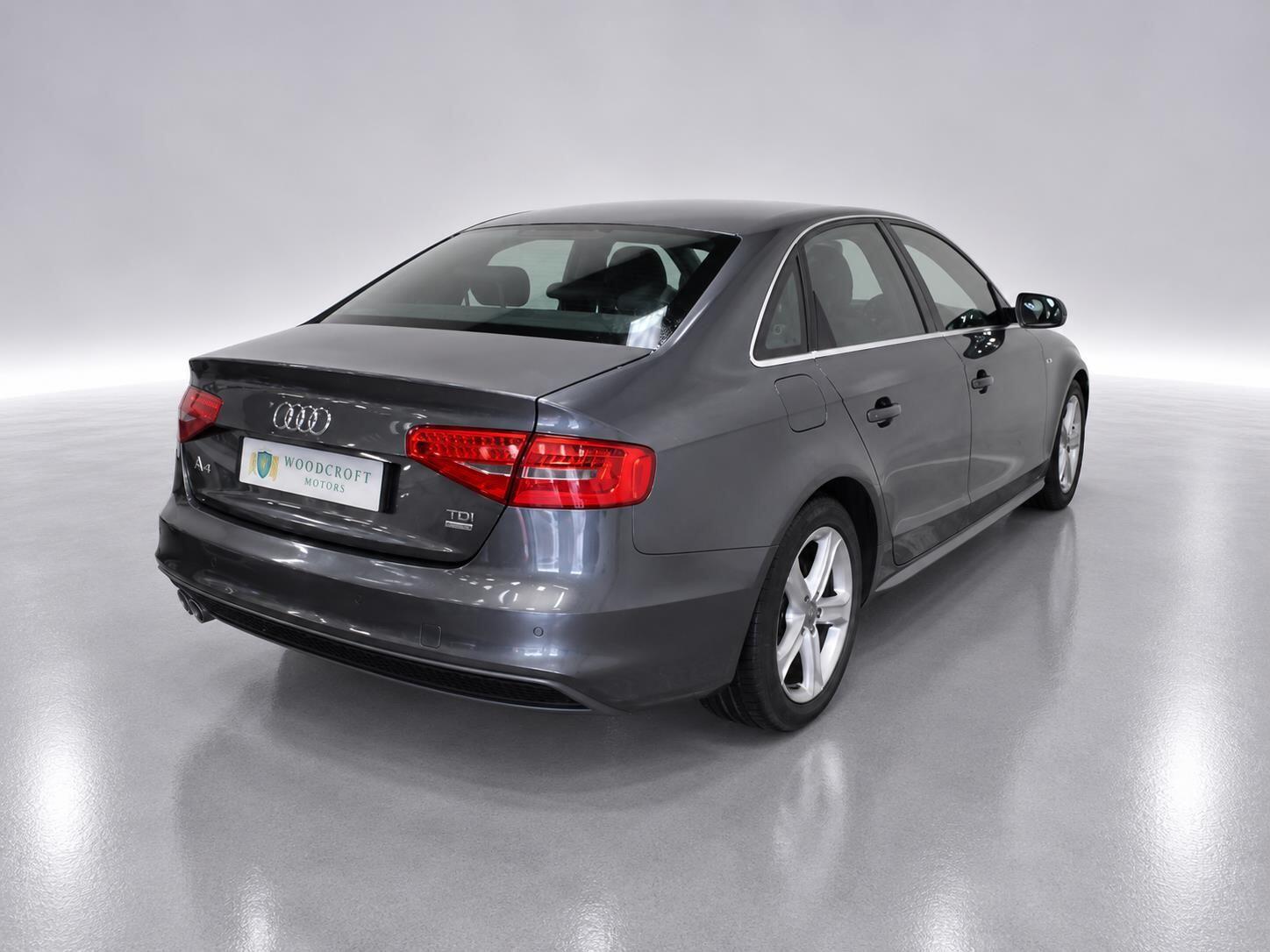 Audi A4 view 8