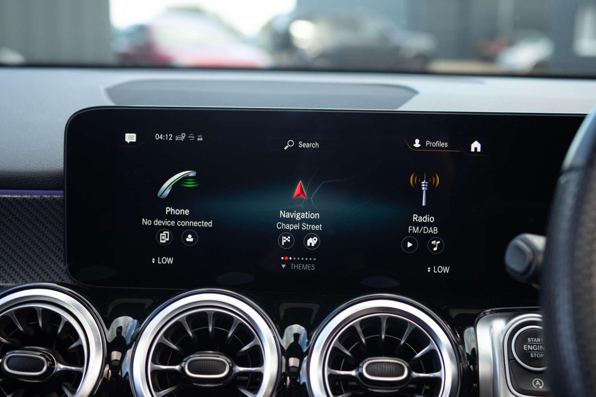 Mercedes-Benz GLB view 57