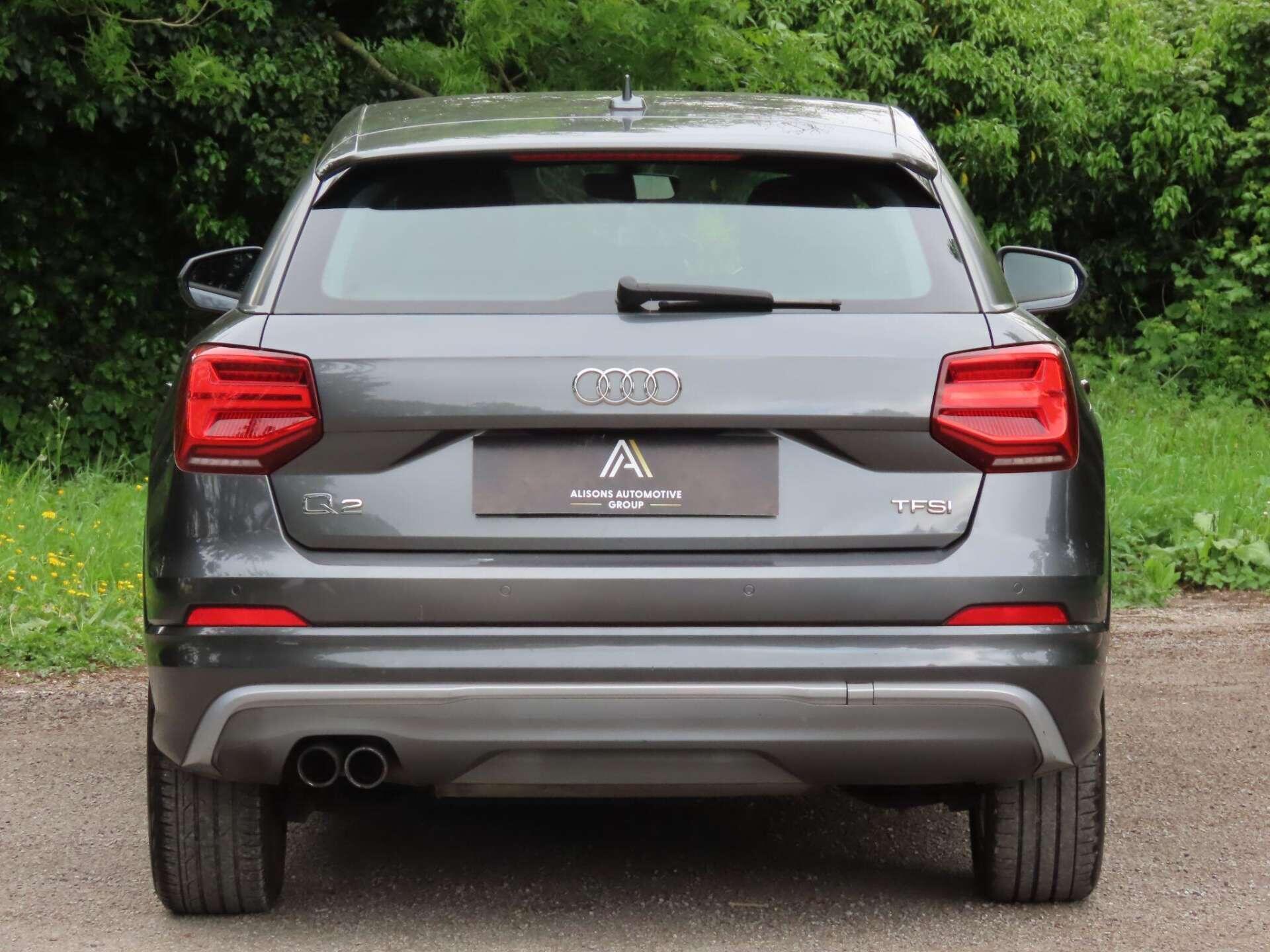 Audi Q2 view 5