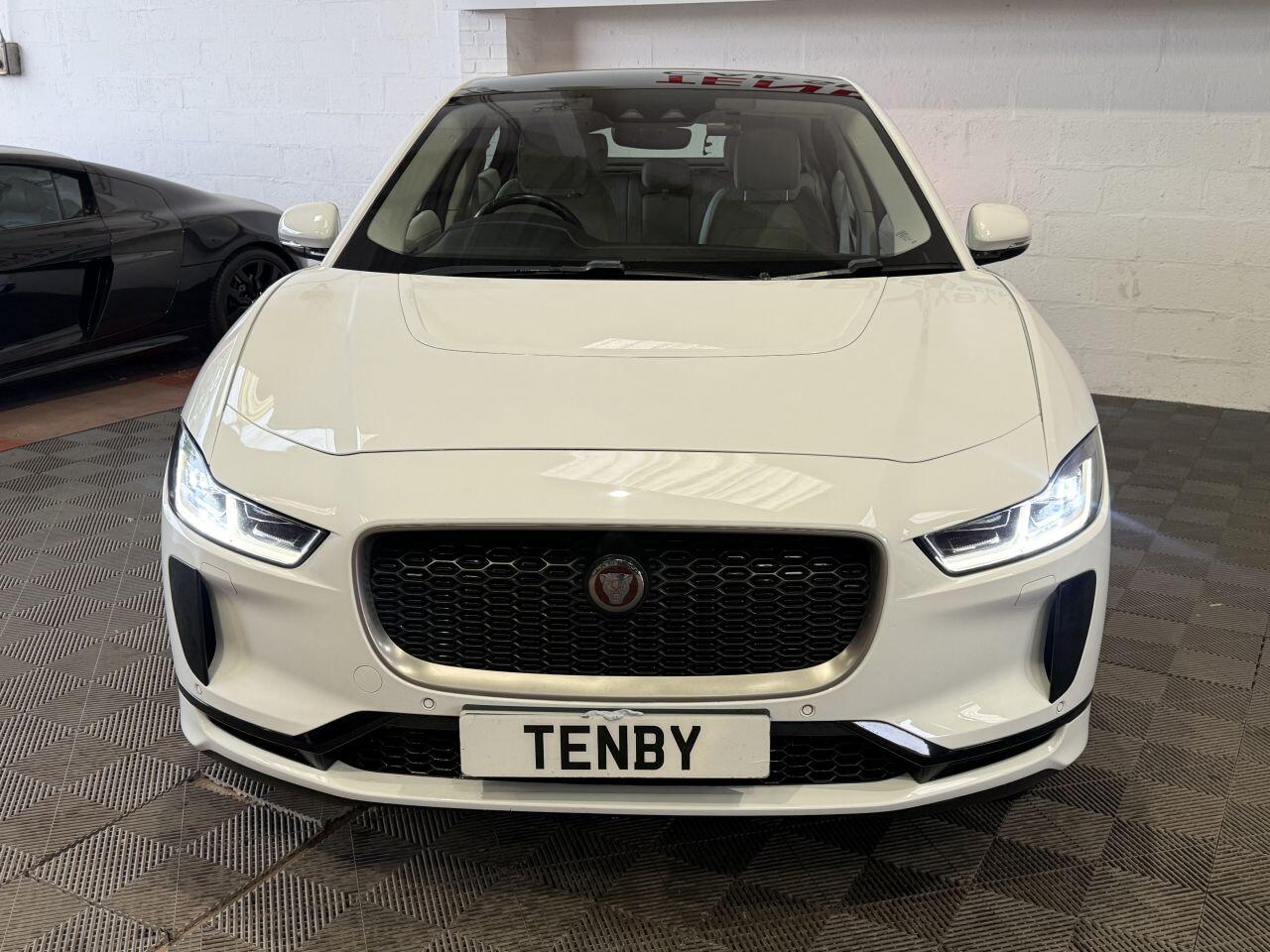 Jaguar I-Pace view 3