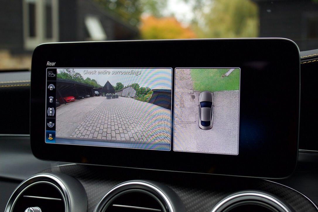 Mercedes-Benz C-Class view 33
