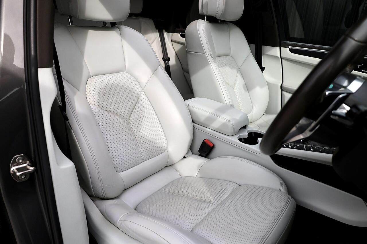 Porsche Macan view 17