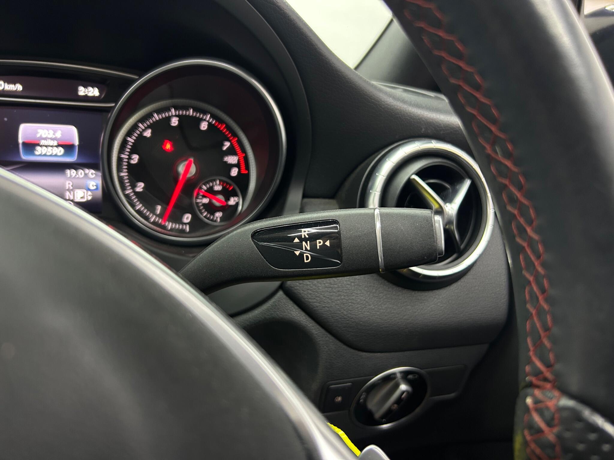 Mercedes-Benz Cla view 23