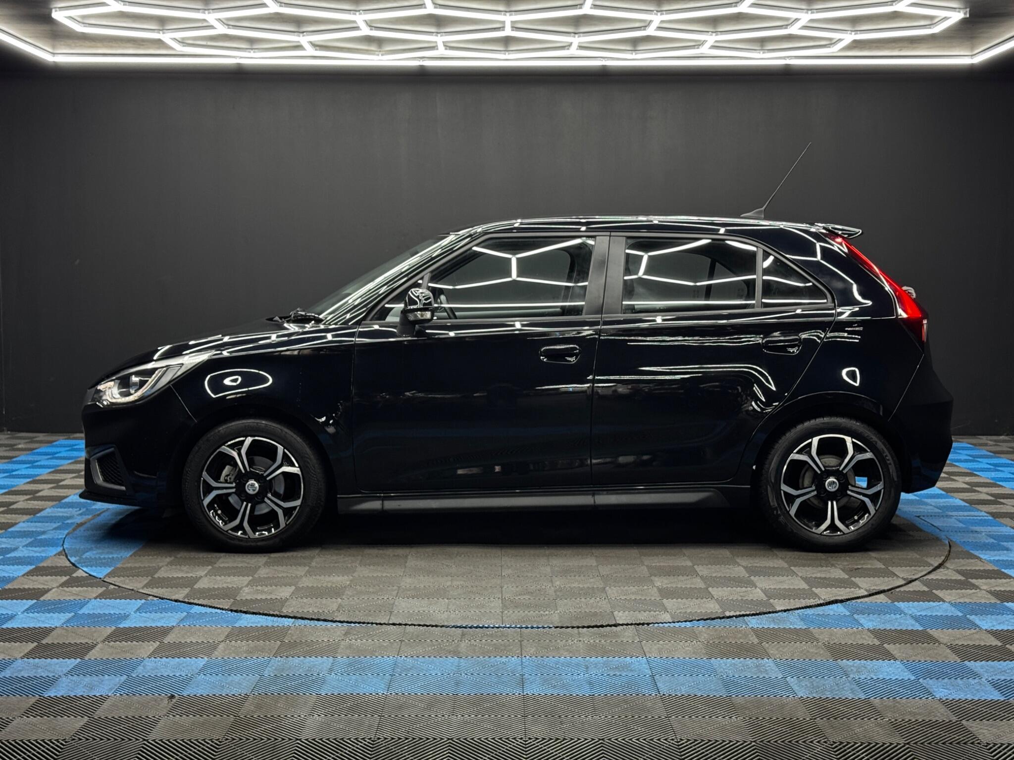 MG MG3 view 8