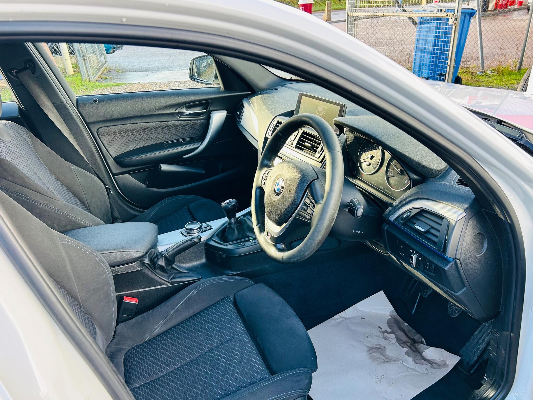 BMW 1 Series view 3
