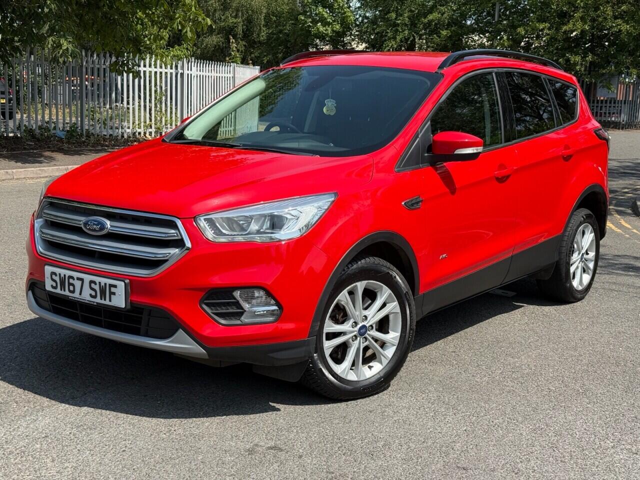 Ford Kuga view 3