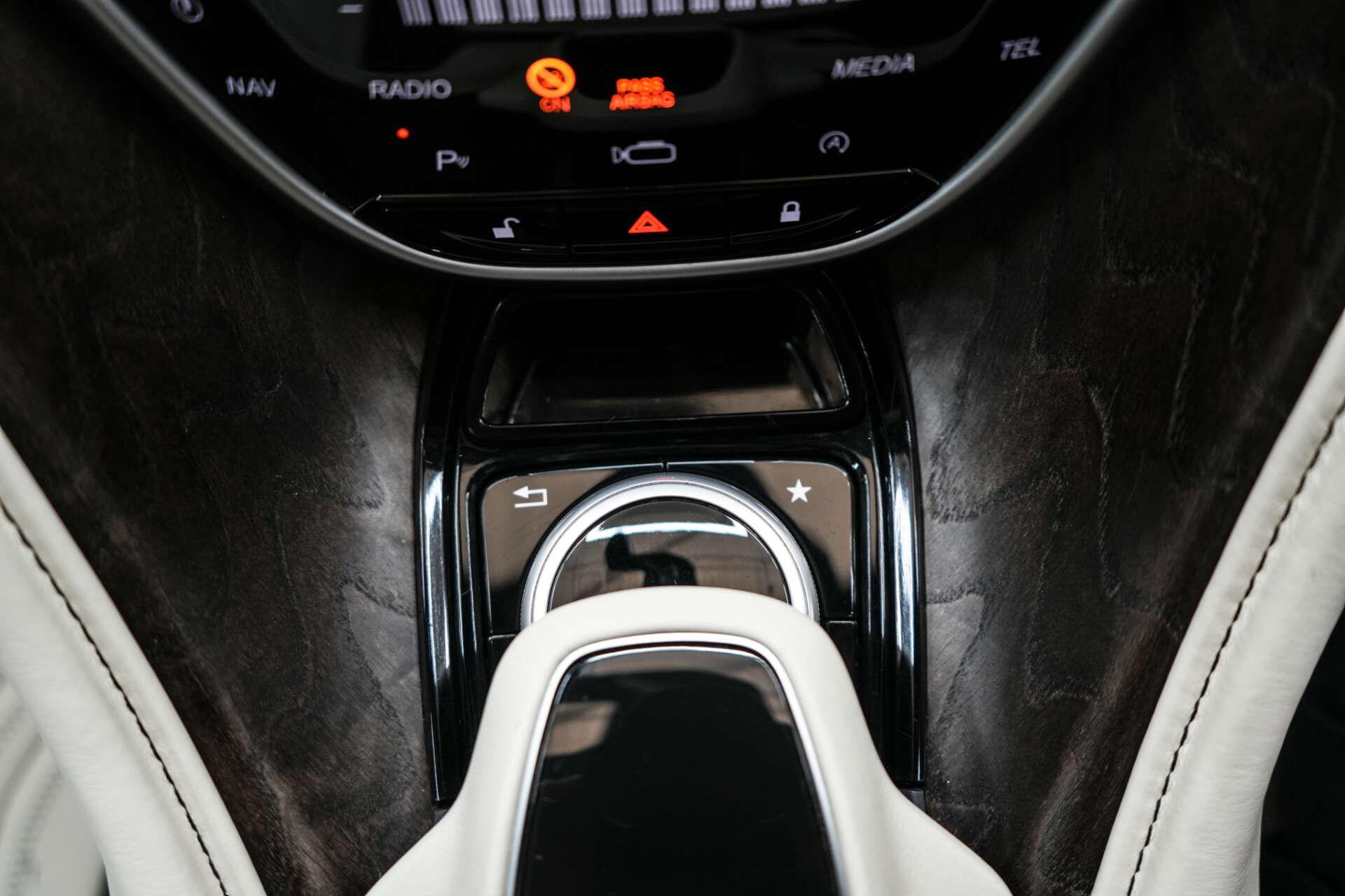 Aston Martin DB11 view 29