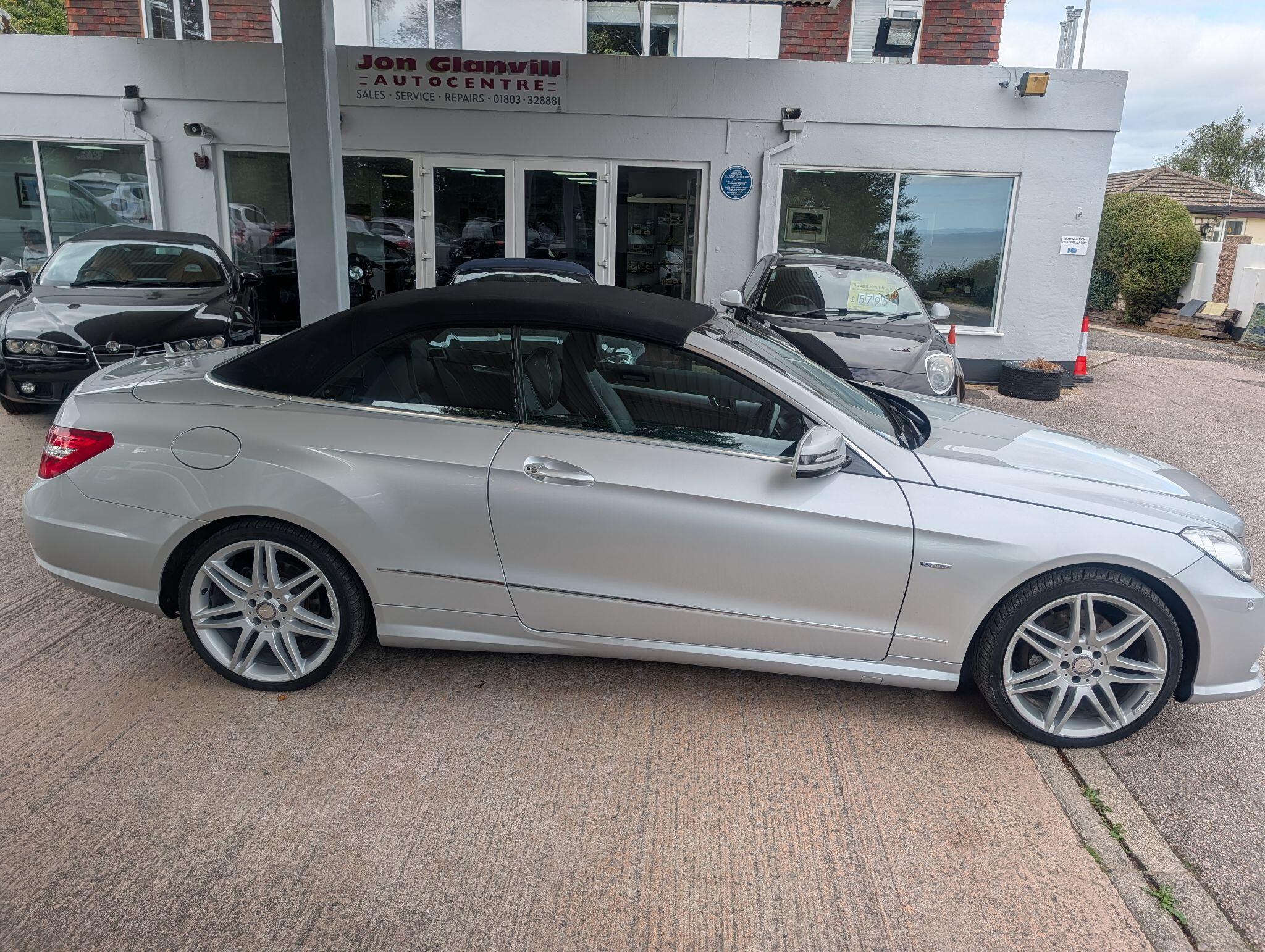 Mercedes-Benz E-Class view 12