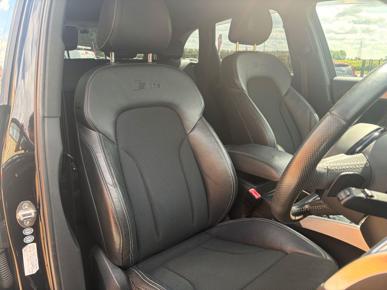 Audi Q5 view 13
