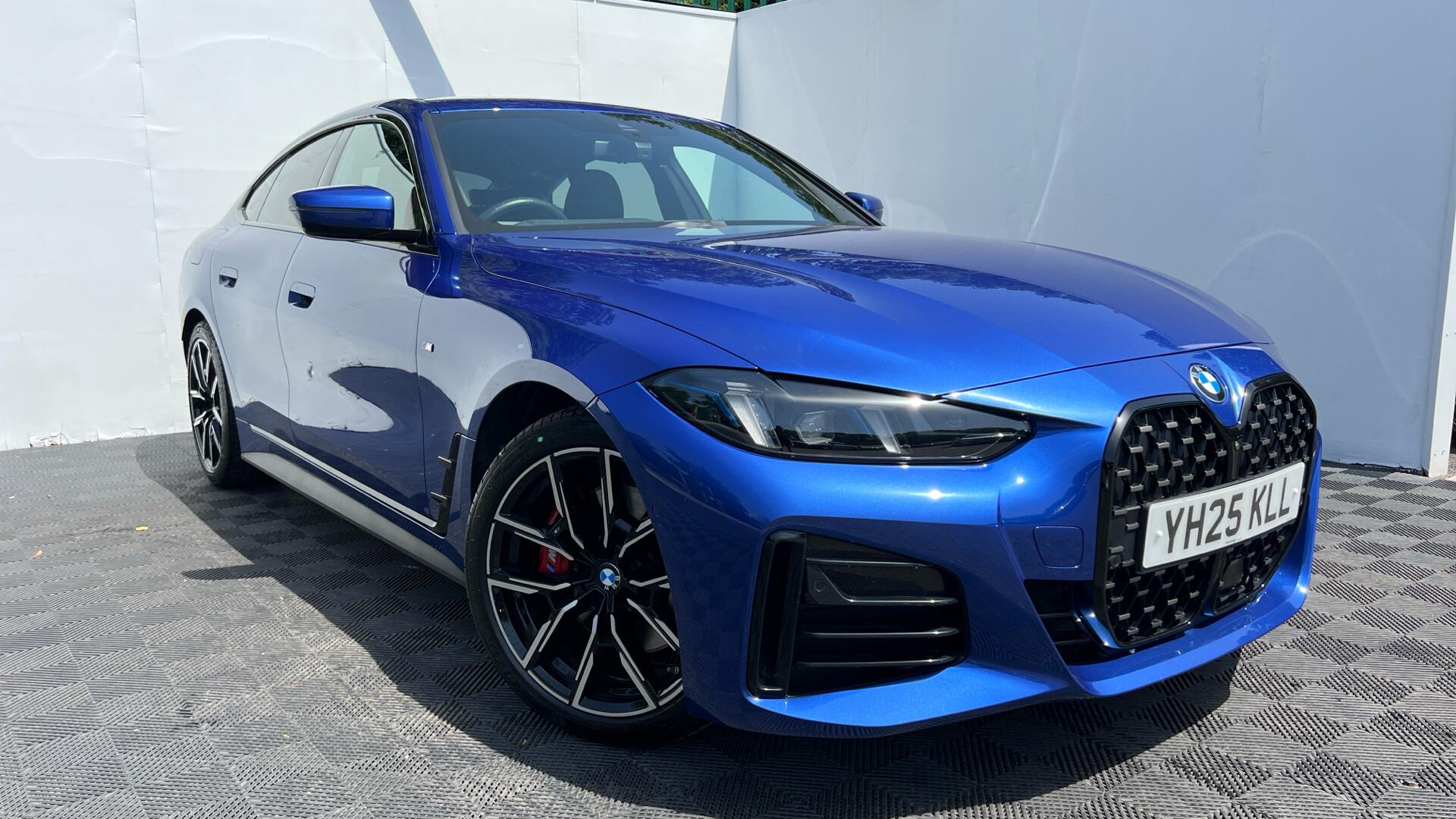 BMW 4 Series view 24