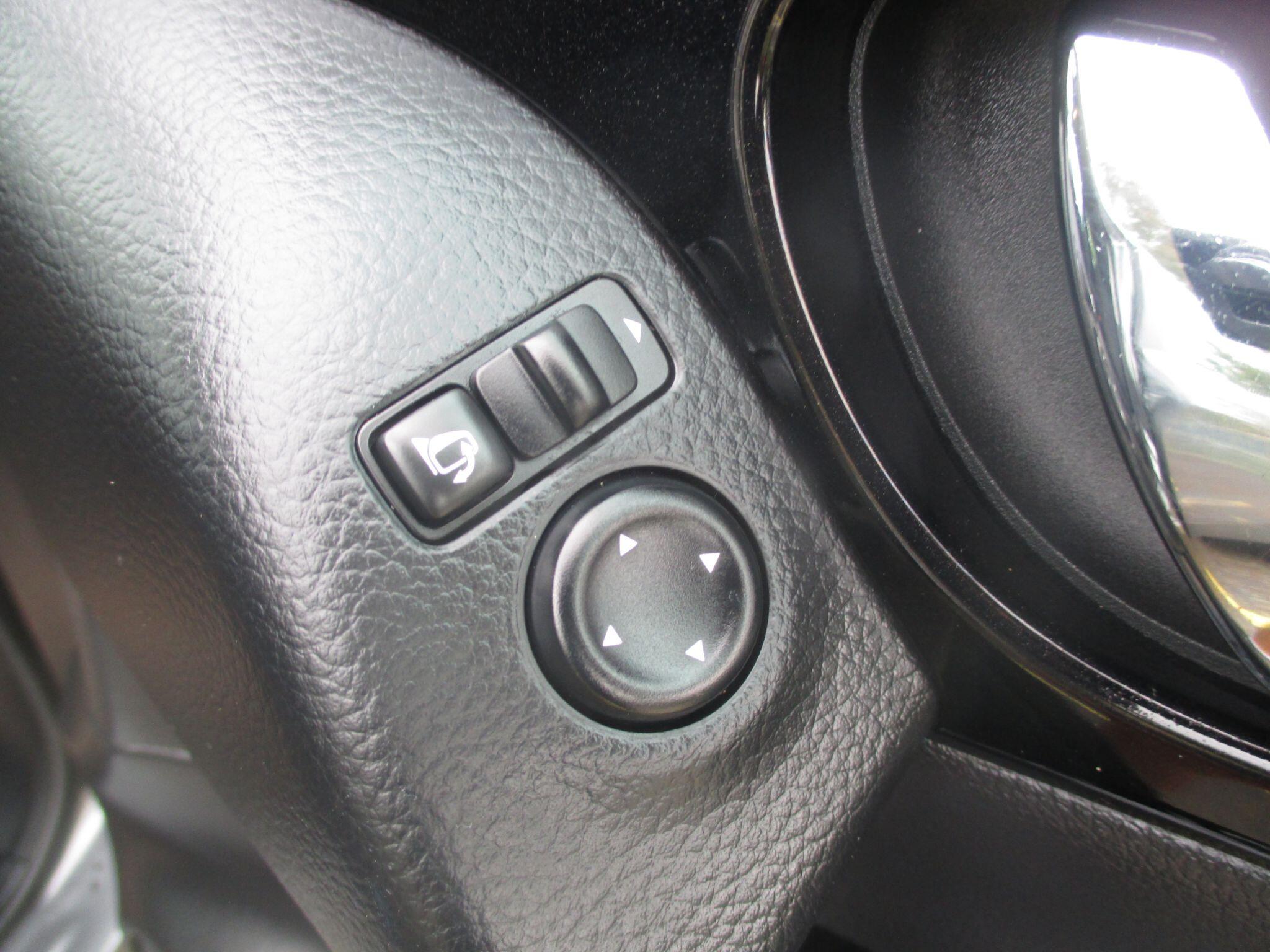 Nissan Qashqai view 38