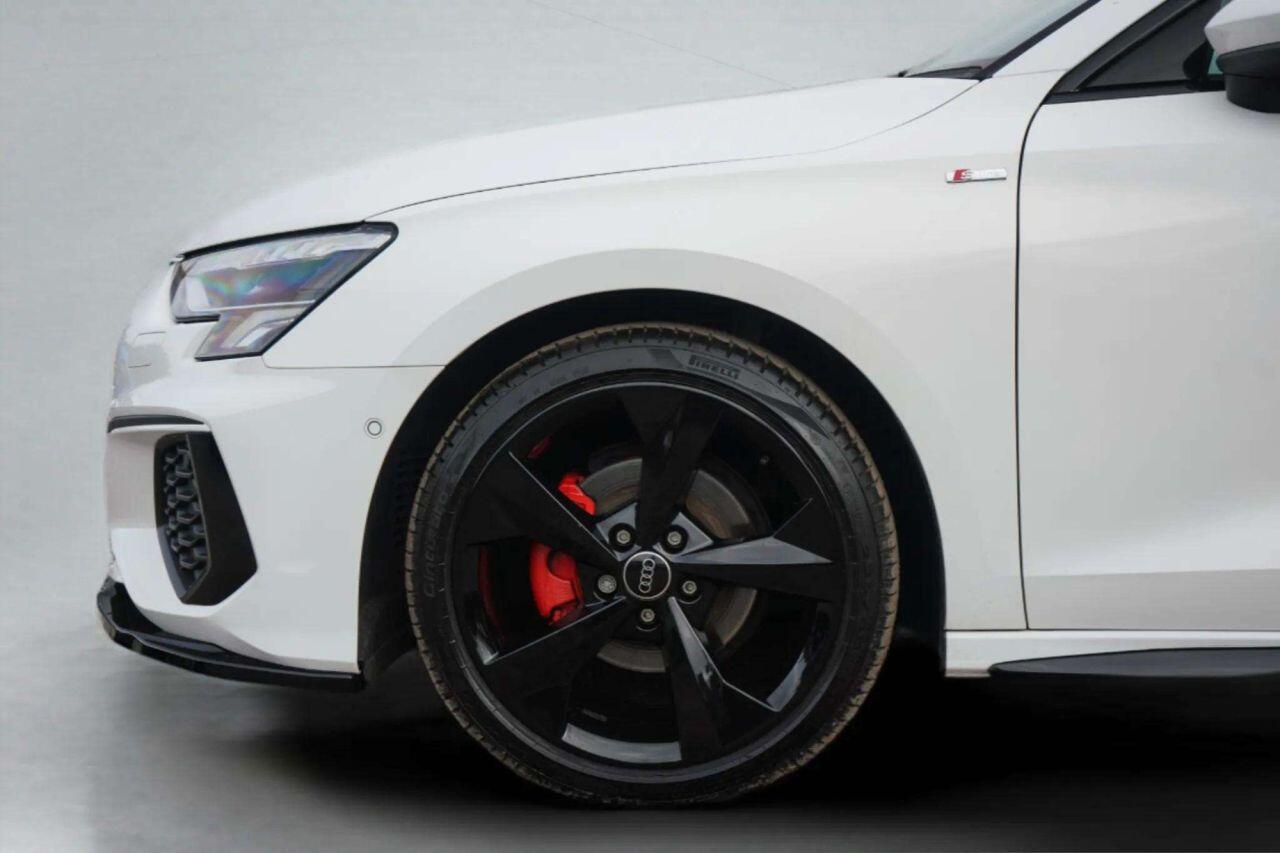 Audi A3 view 9