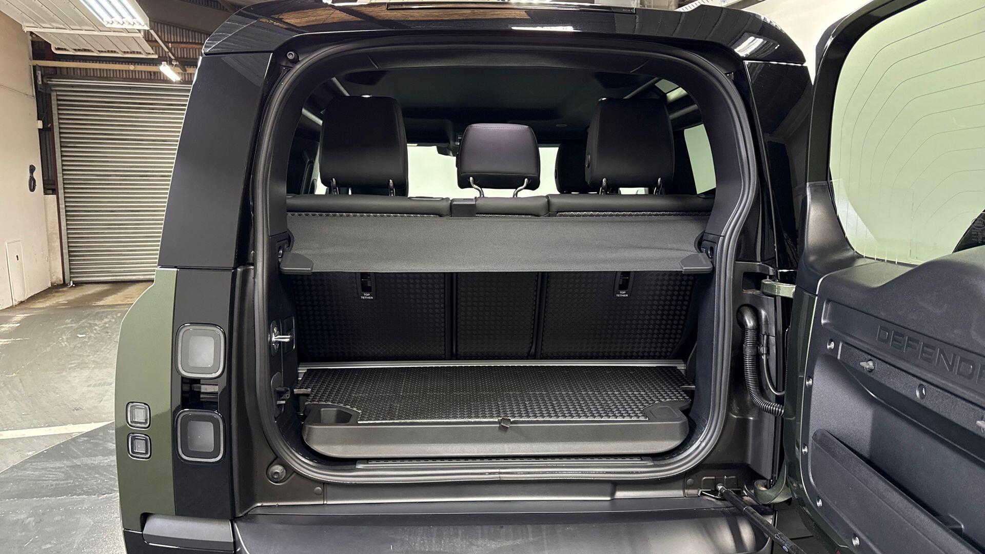 Land Rover Defender view 10