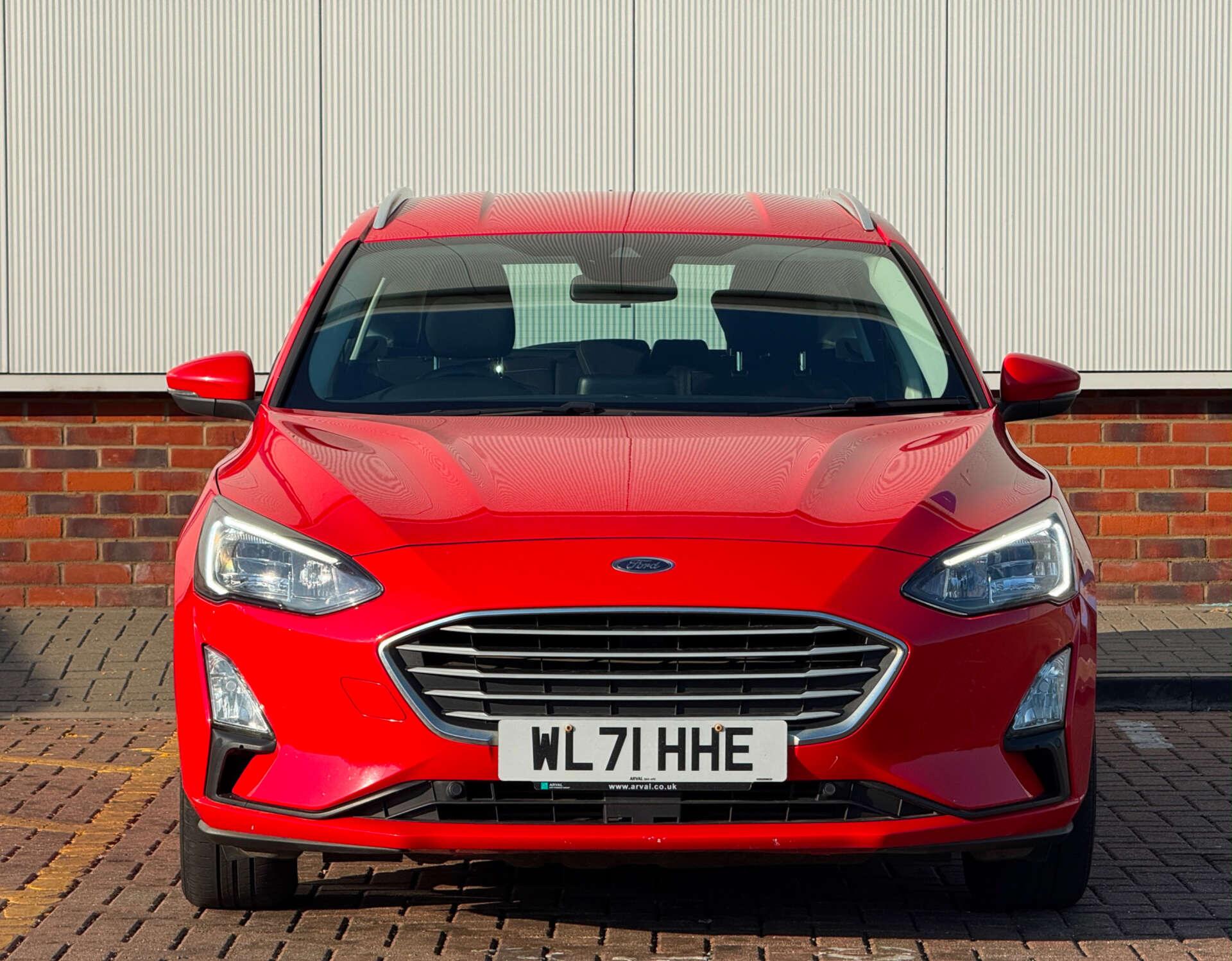 Ford Focus view 2