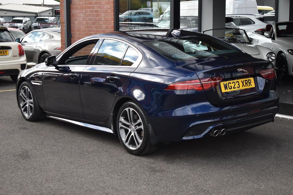 Jaguar Xe view 20