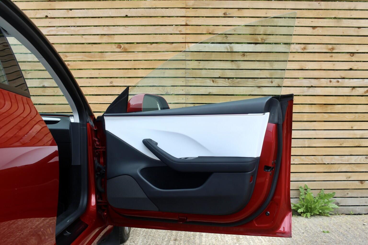 Tesla Model 3 view 40