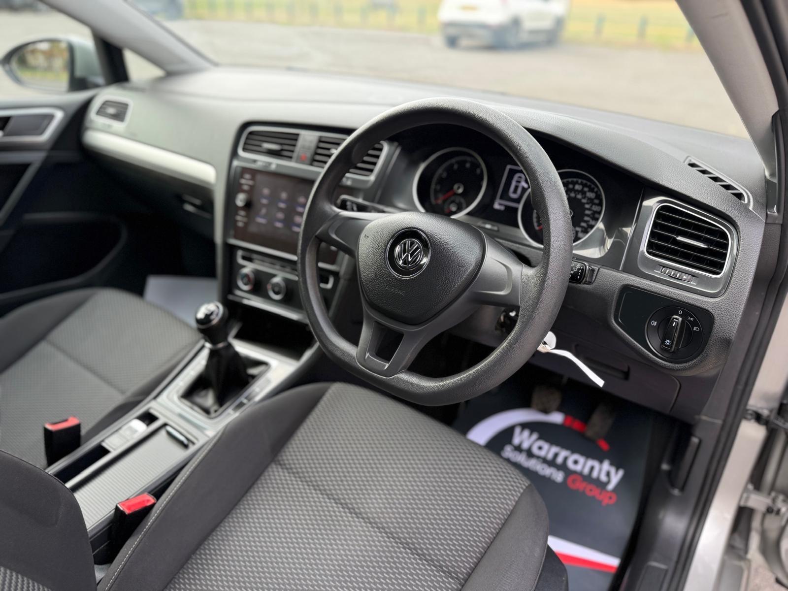 Volkswagen Golf view 31