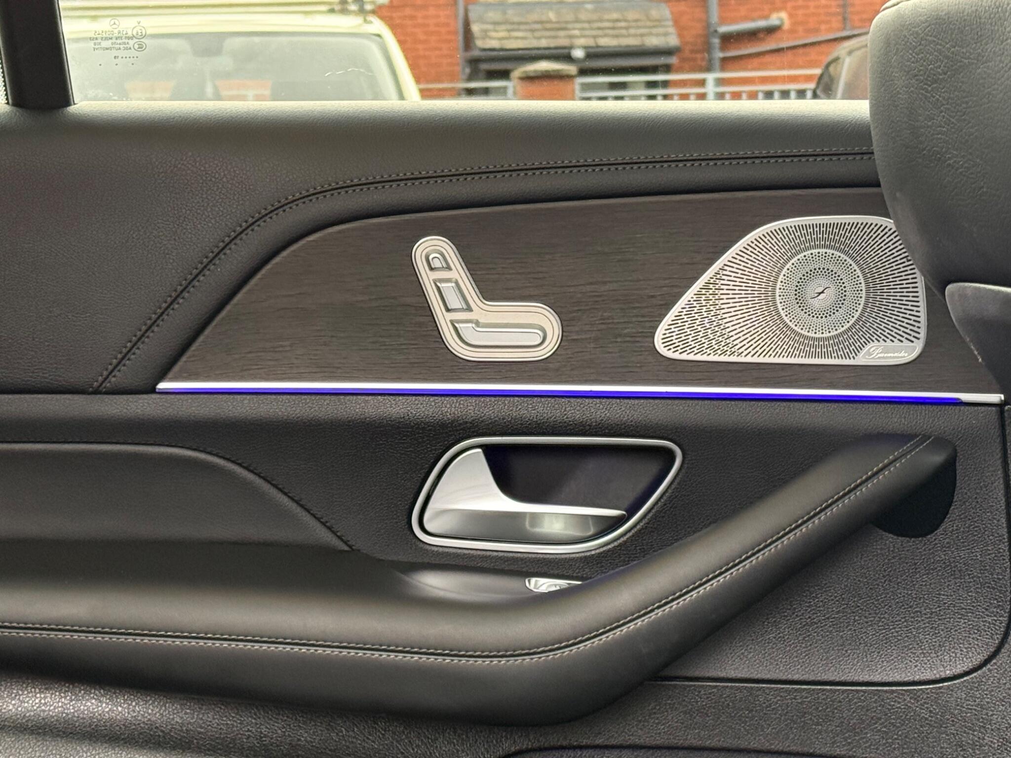 Mercedes-Benz Gle view 18