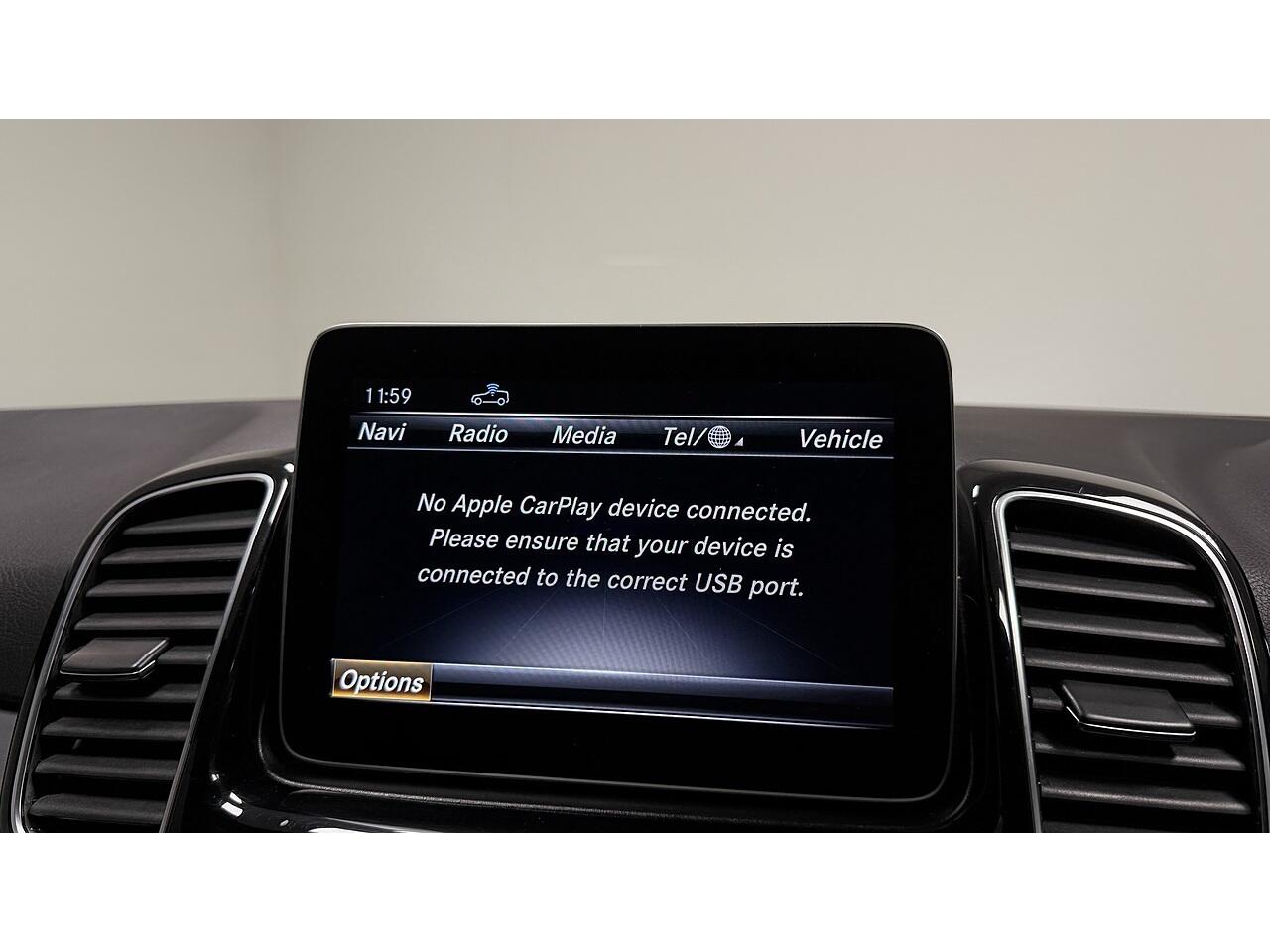 Mercedes-Benz Gle view 29