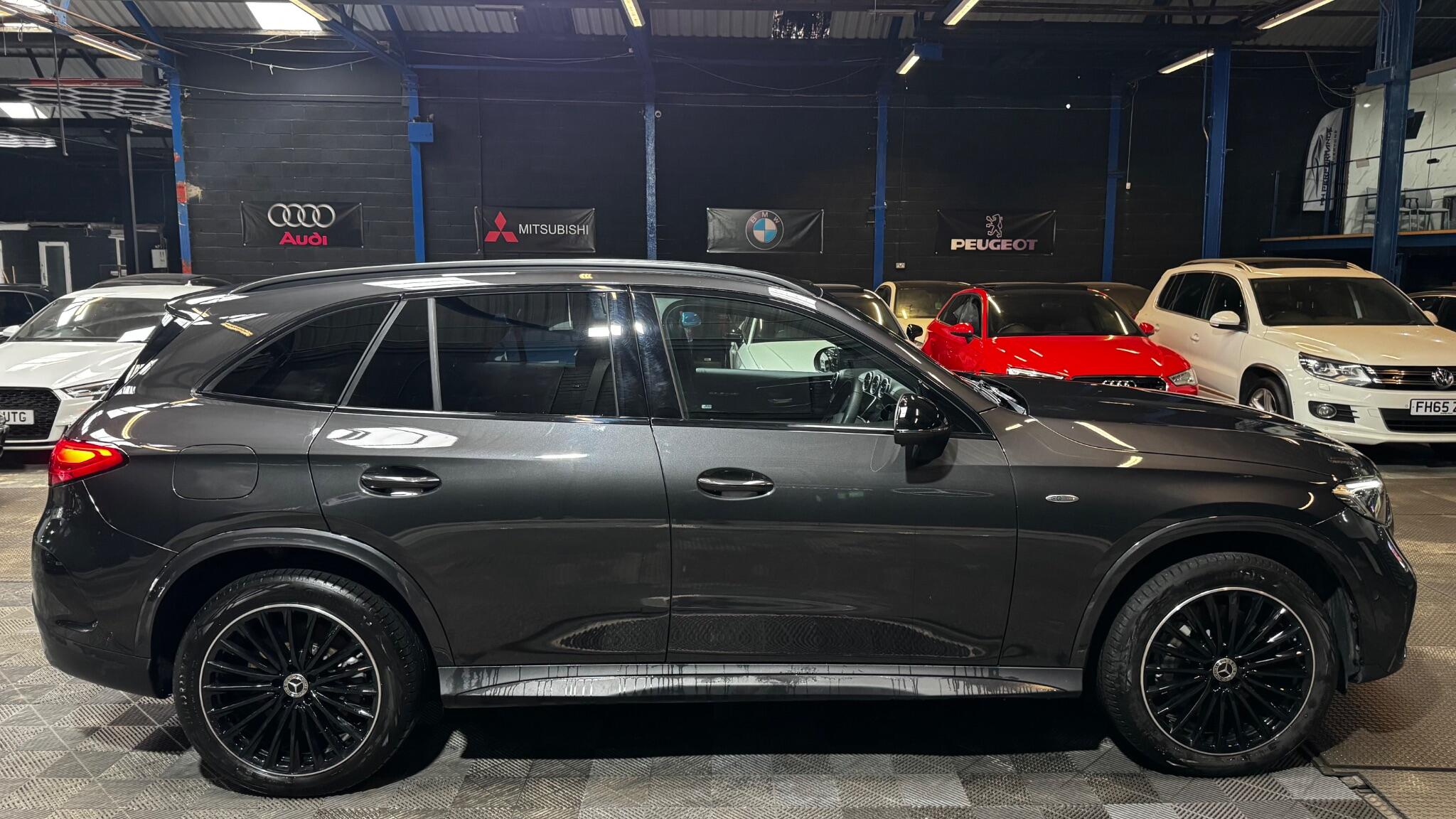 Mercedes-Benz GLC view 44