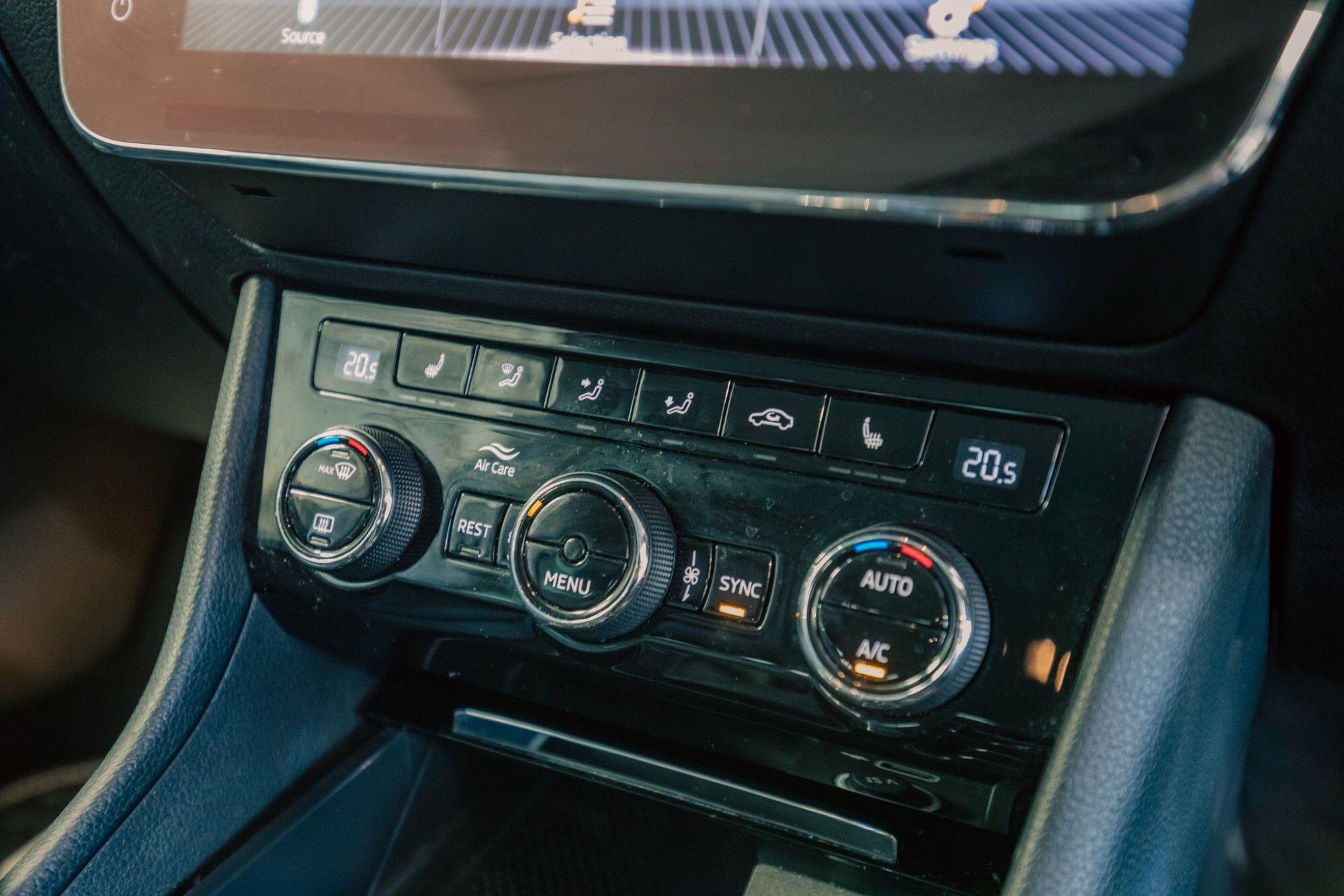 Skoda Superb view 18
