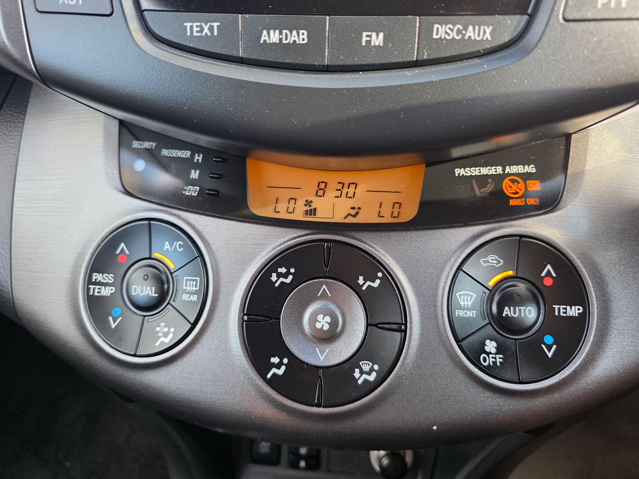 Toyota RAV4 view 17