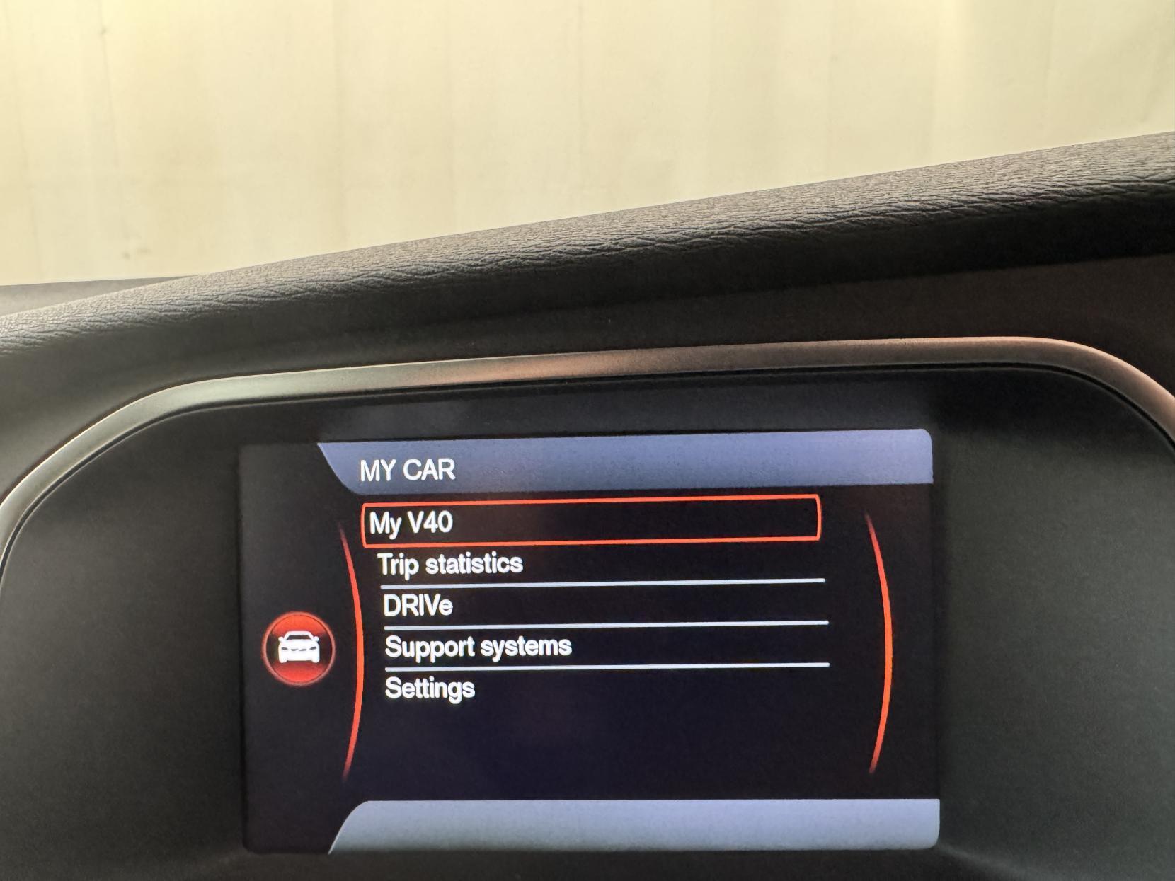 Volvo V40 view 69