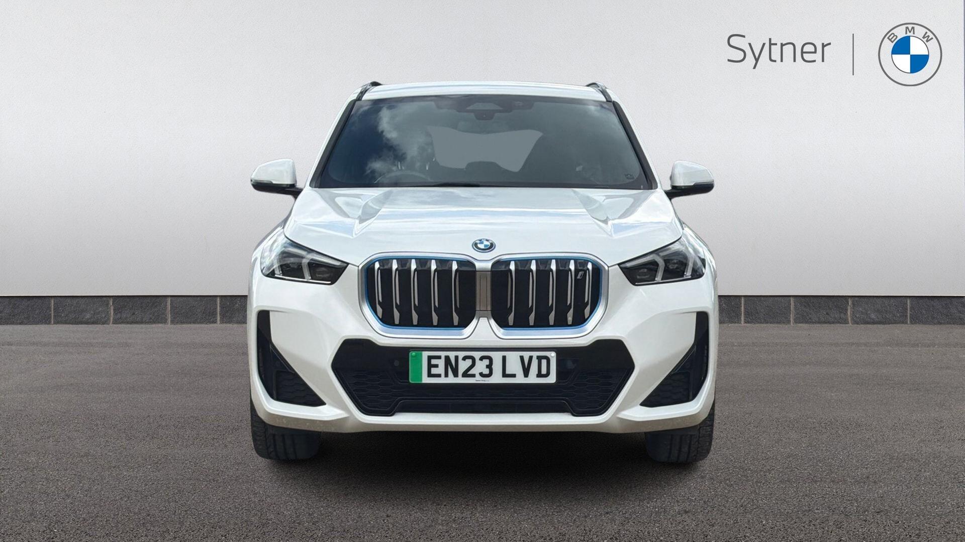 BMW Ix1 view 16