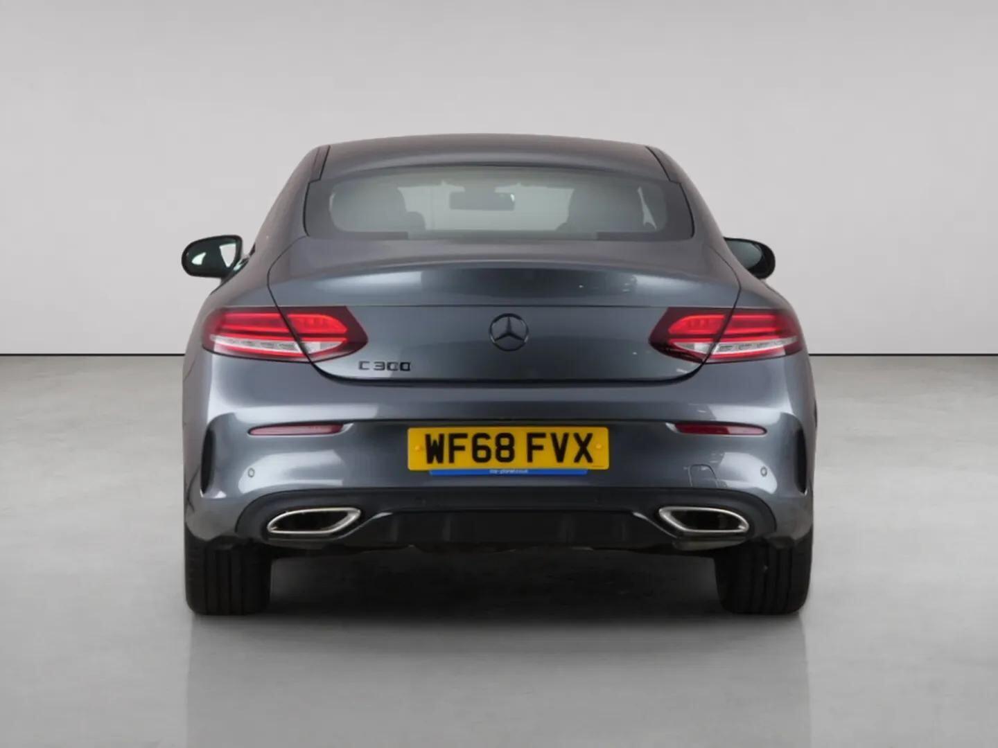 Mercedes-Benz C-Class view 7