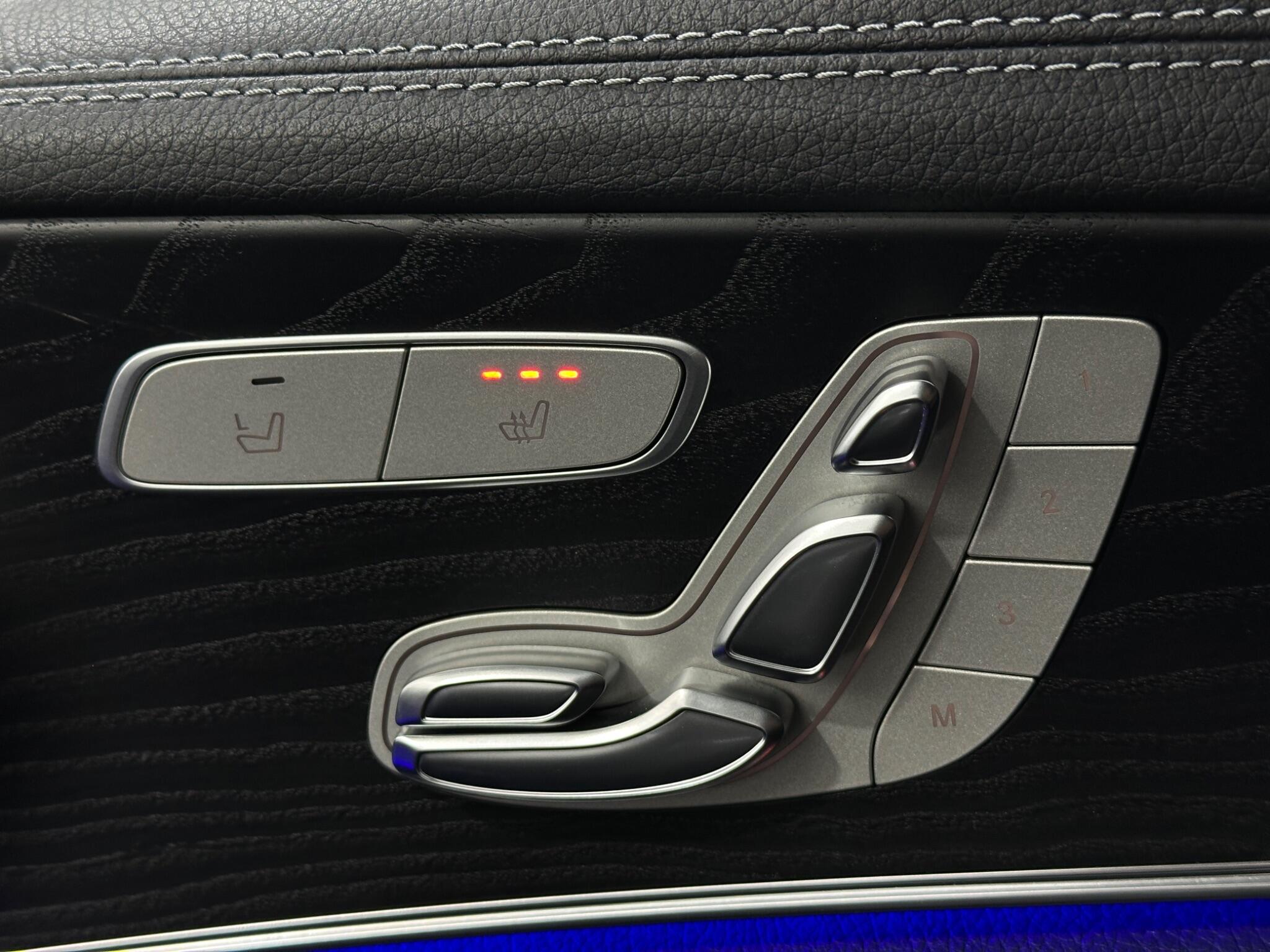 Mercedes-Benz E Class view 20