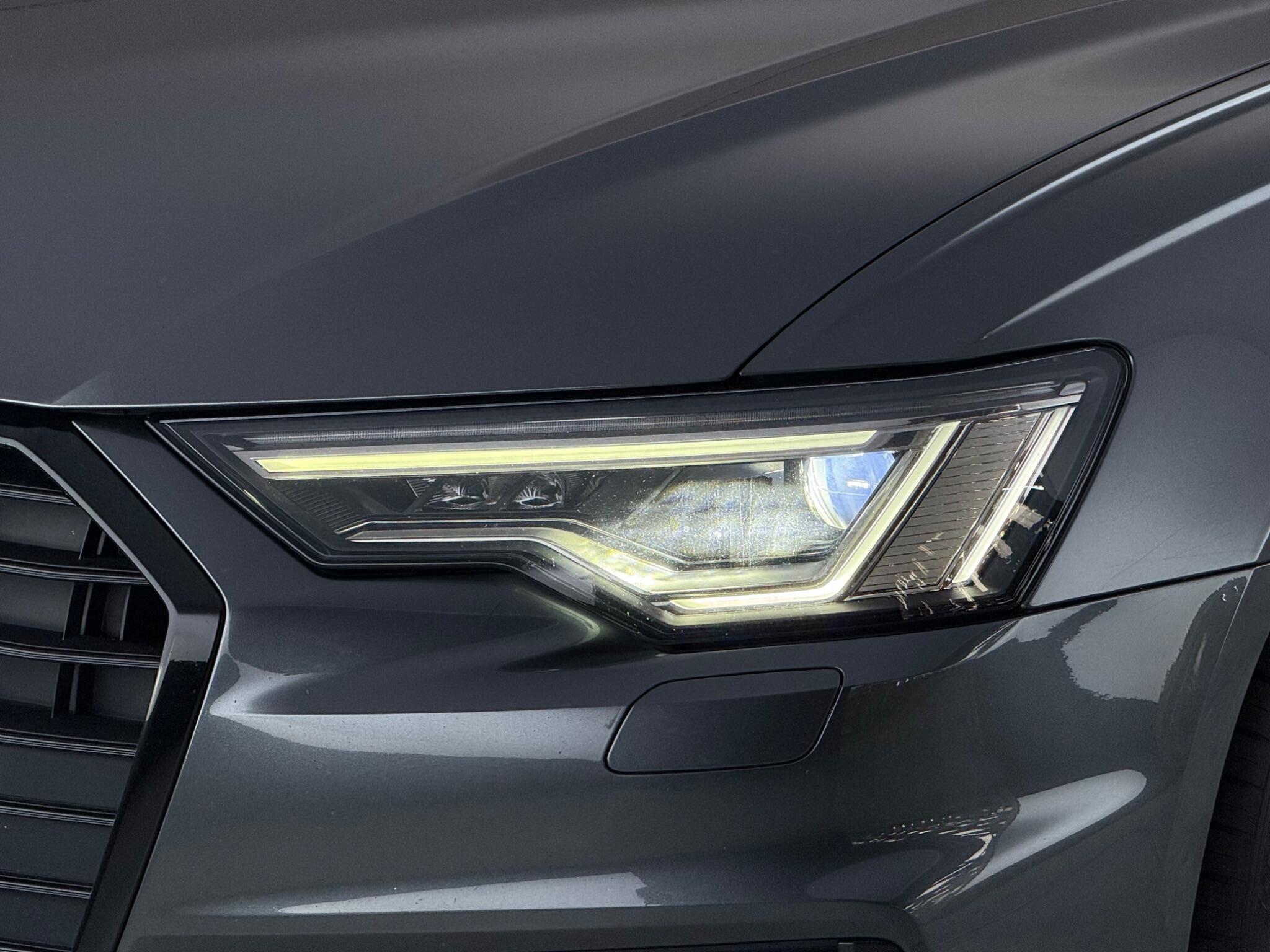 Audi A6 view 12