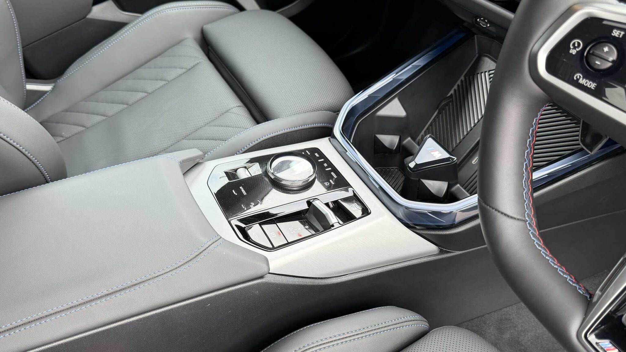 BMW X3 view 34