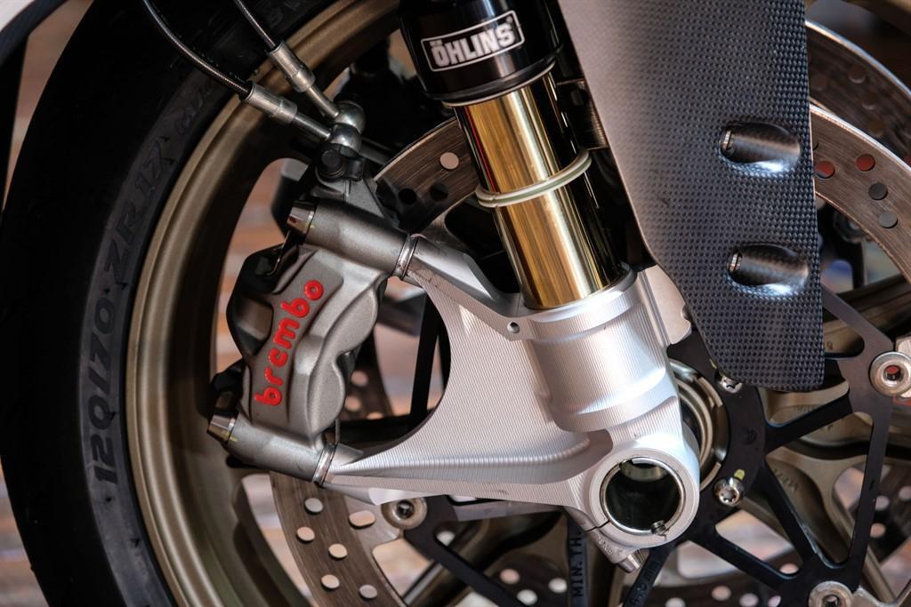 Ducati 1199 Superleggera view 11